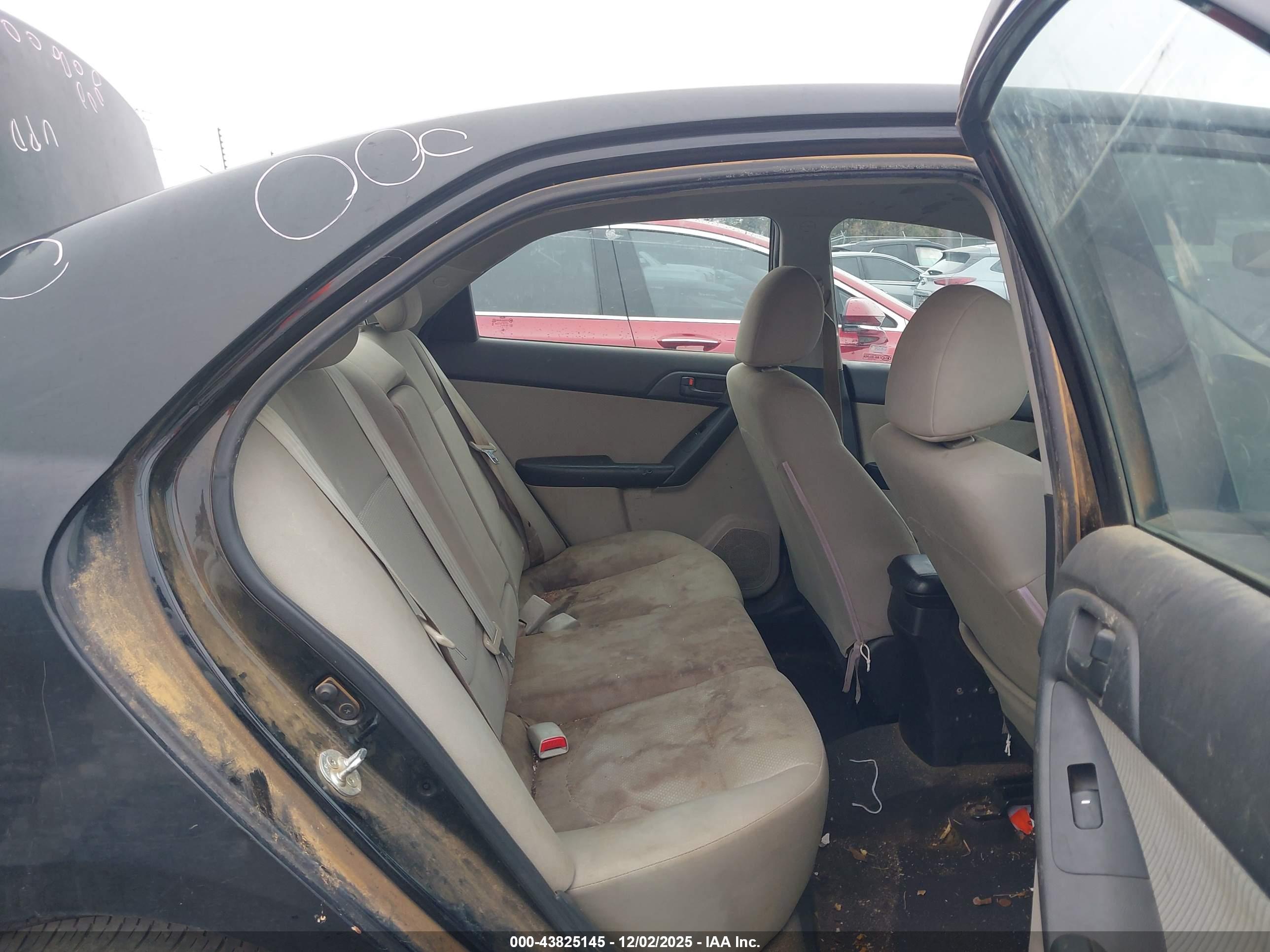 KIA FORTE image 8