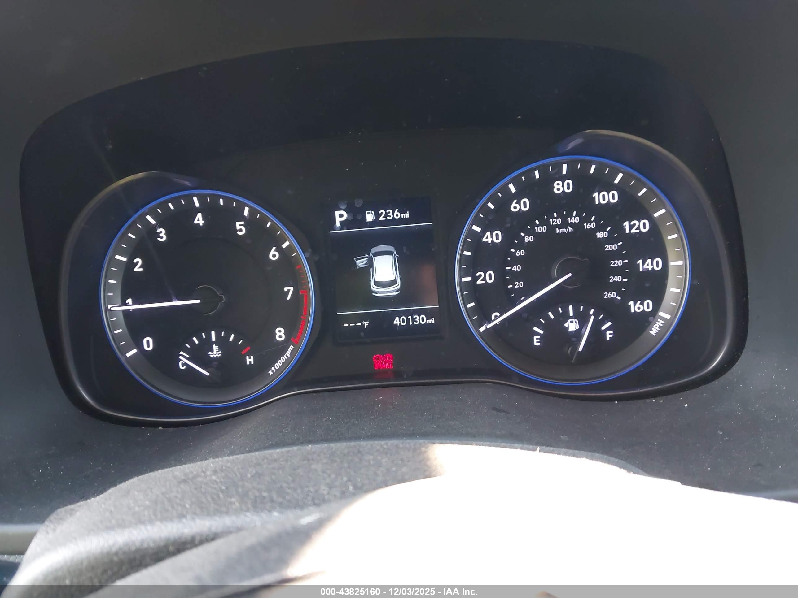 HYUNDAI KONA image 7
