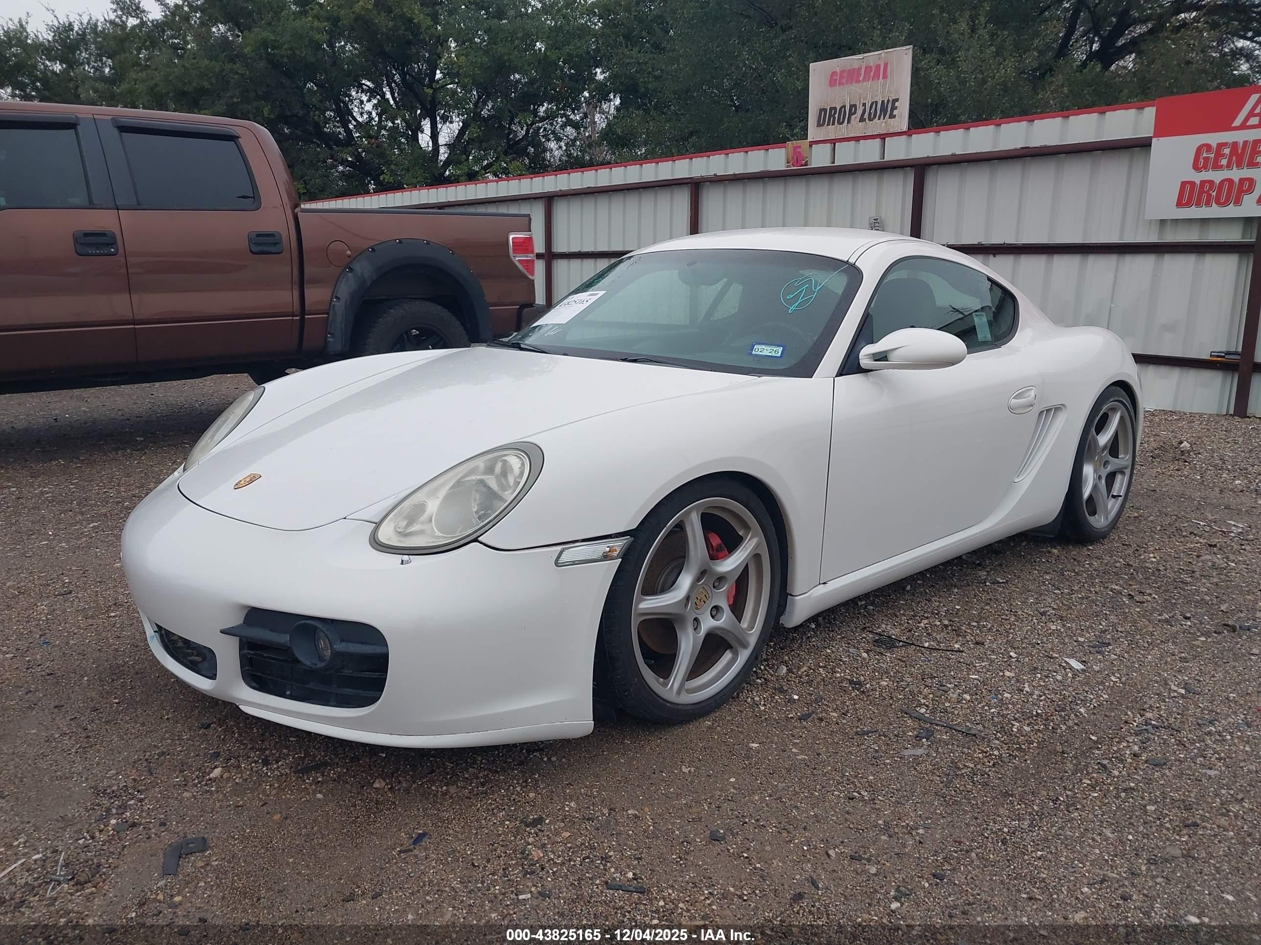 PORSCHE CAYMAN image 2