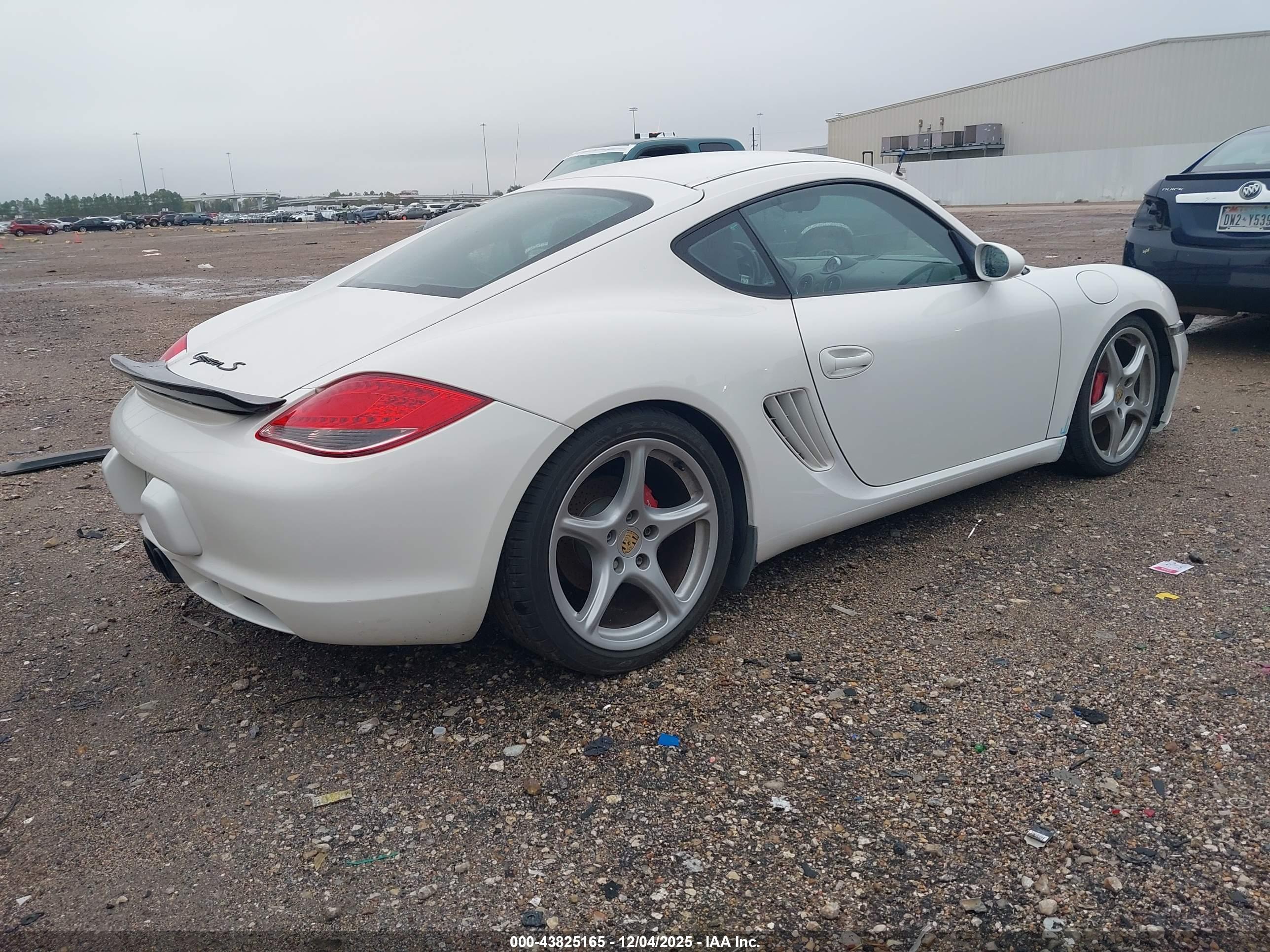 PORSCHE CAYMAN image 4