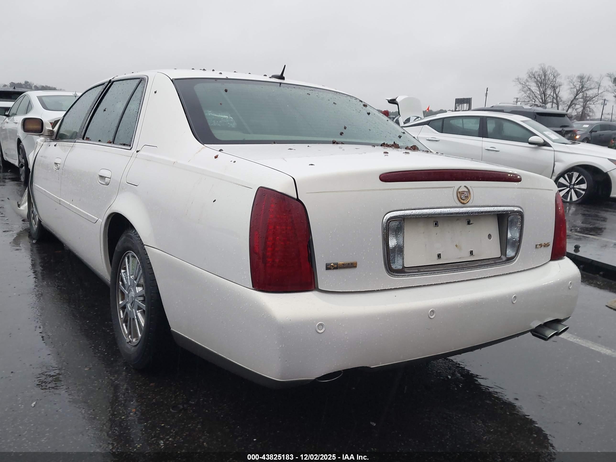 CADILLAC DEVILLE image 3