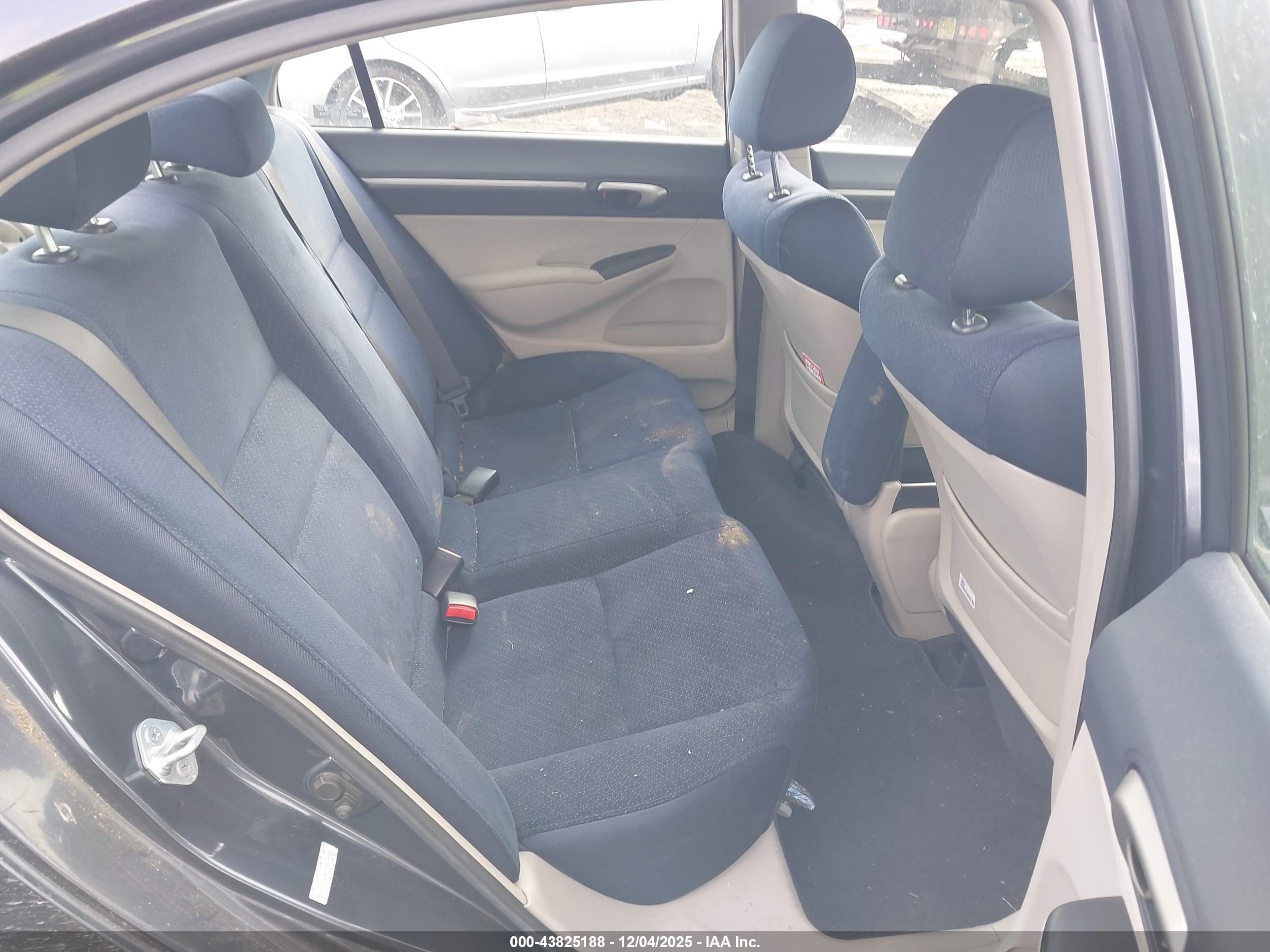 HONDA CIVIC image 8