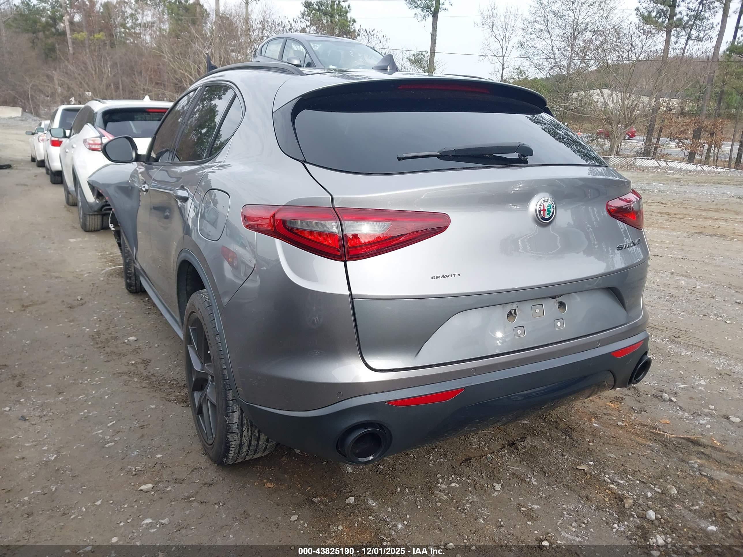 ALFA ROMEO image 3