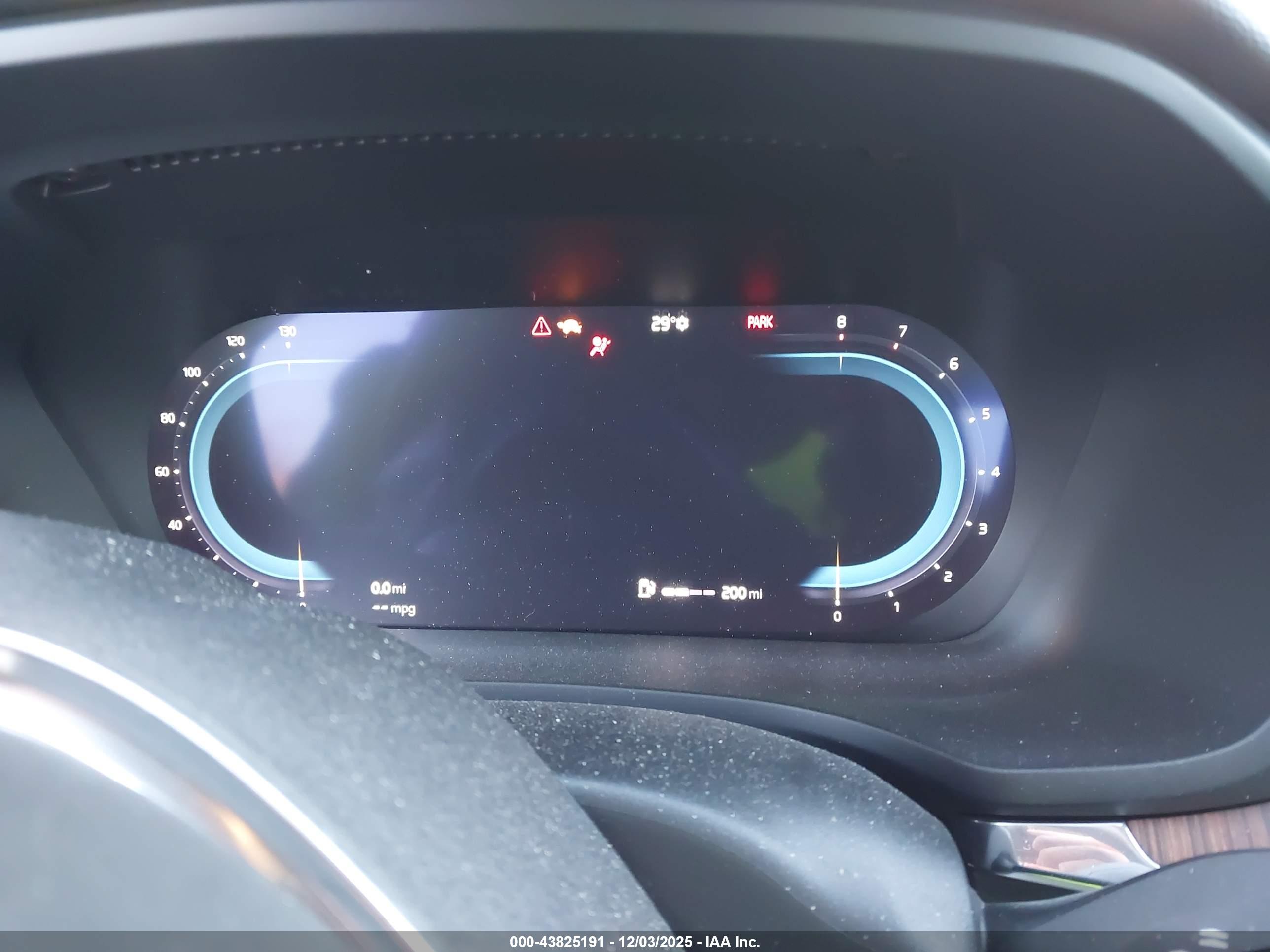 VOLVO S60 image 7