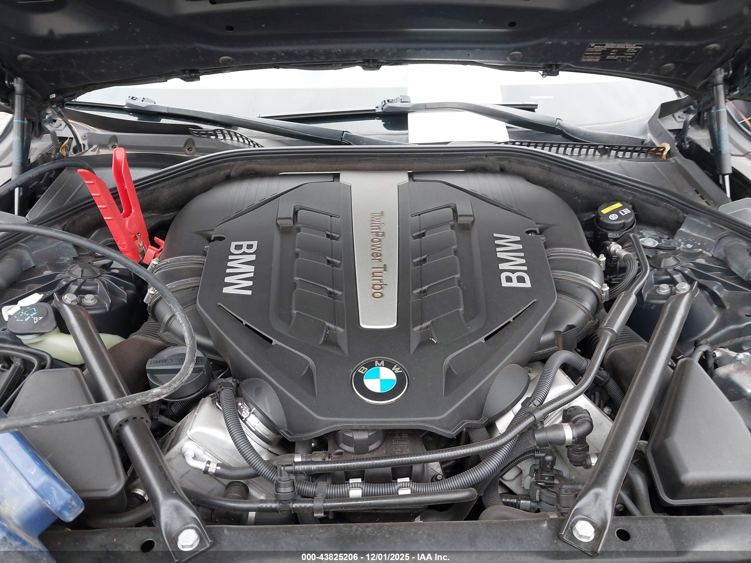 BMW 750I image 10