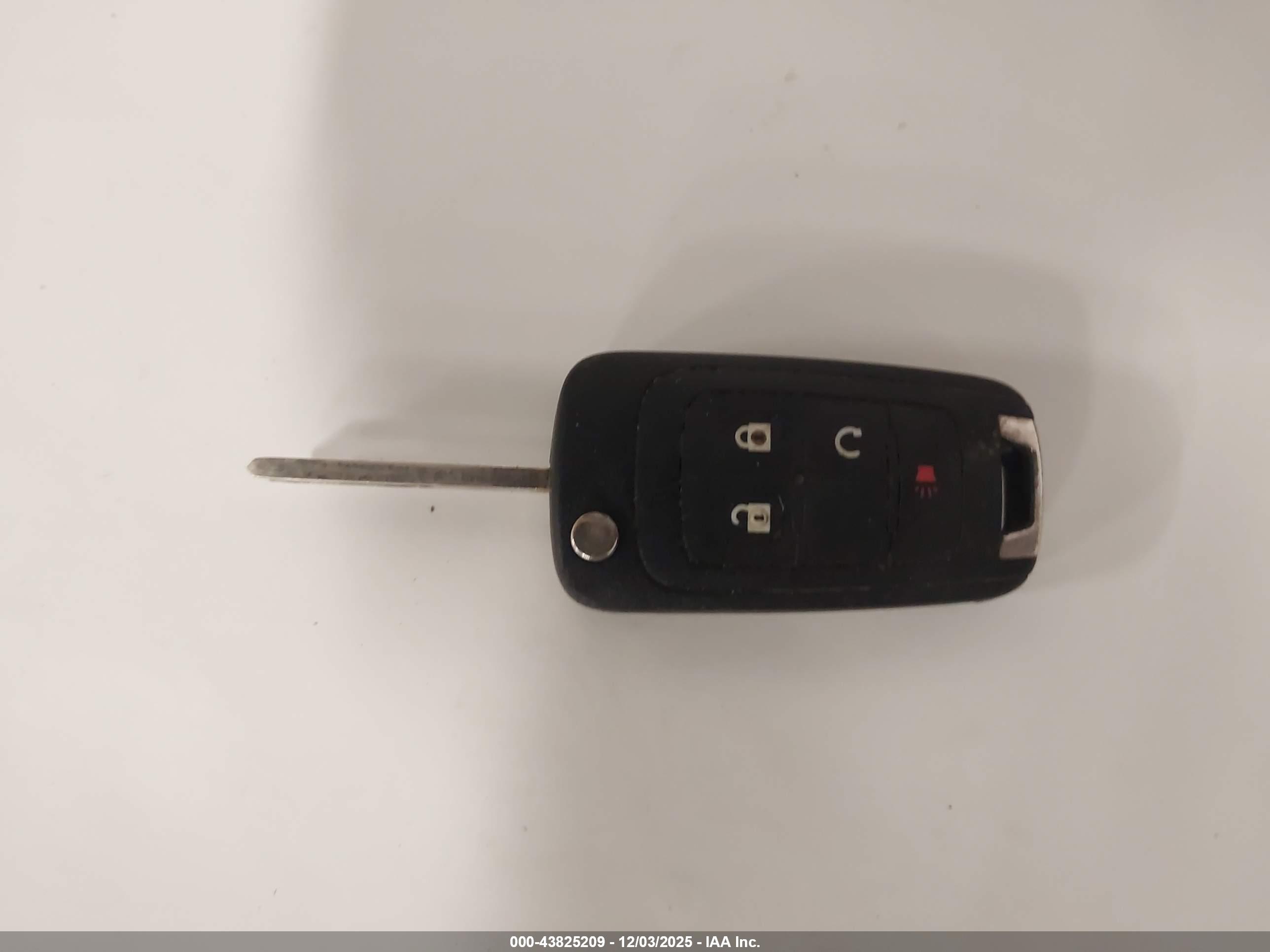 CHEVROLET EQUINOX image 11