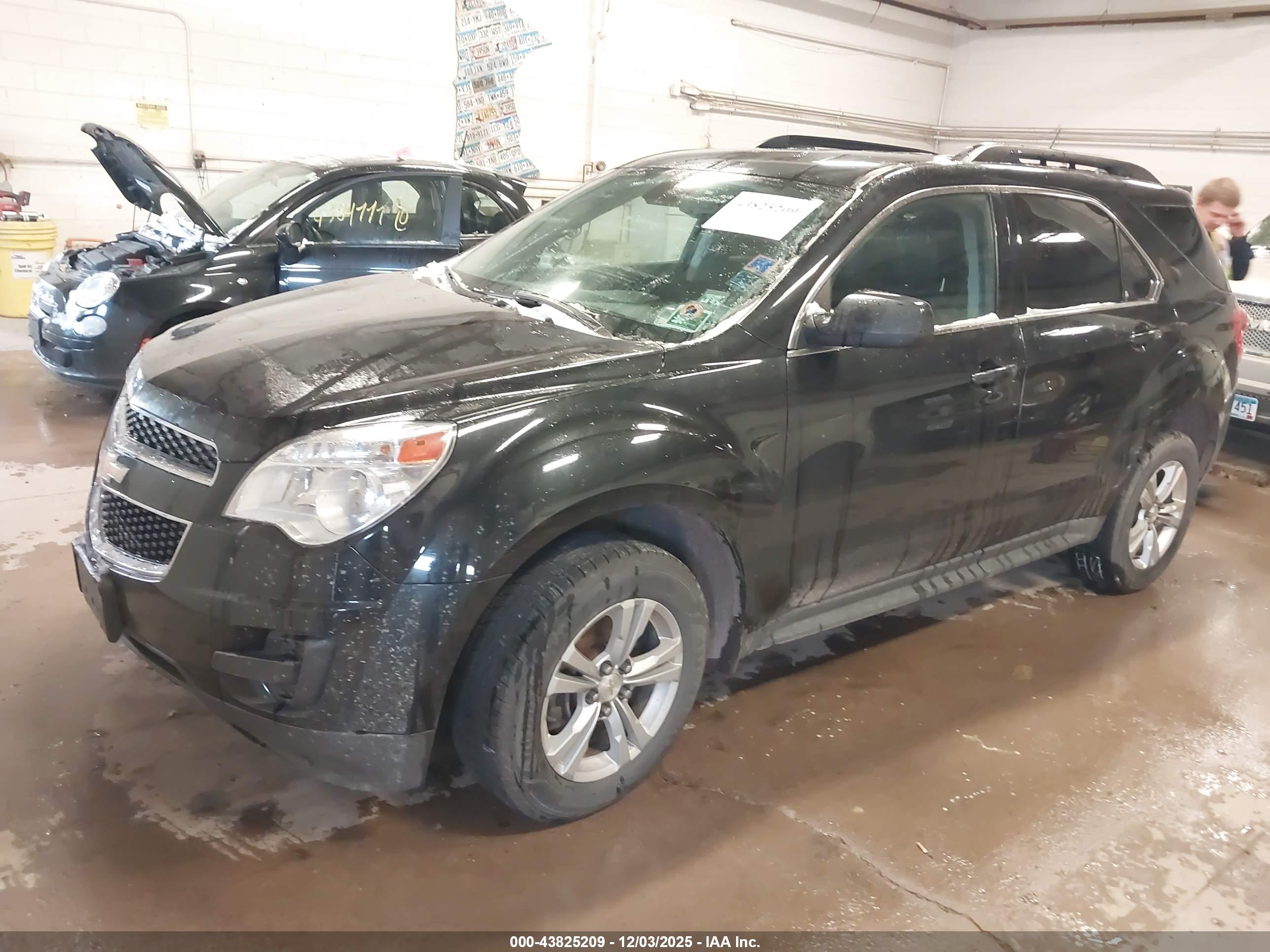 CHEVROLET EQUINOX image 2