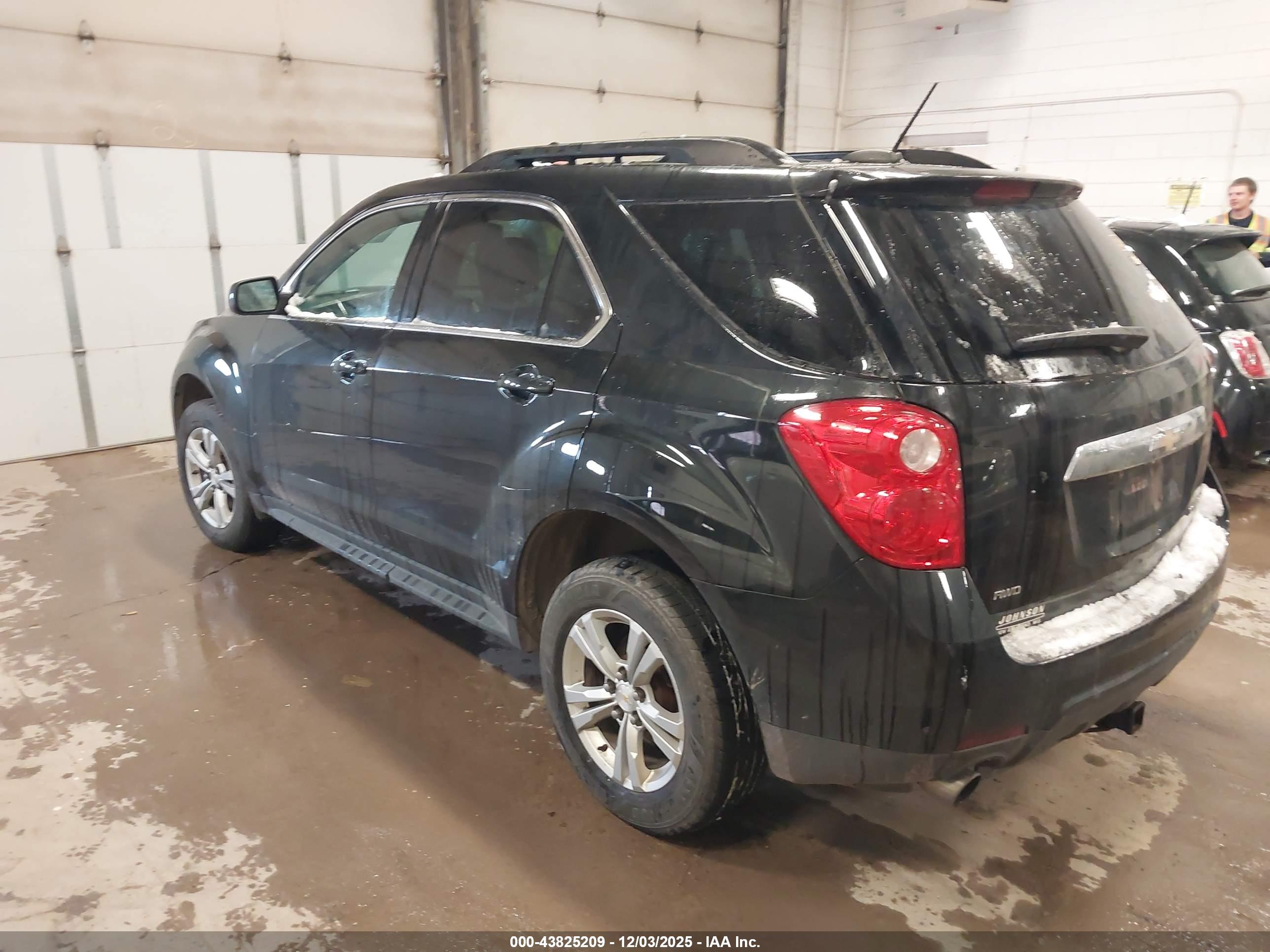 CHEVROLET EQUINOX image 3