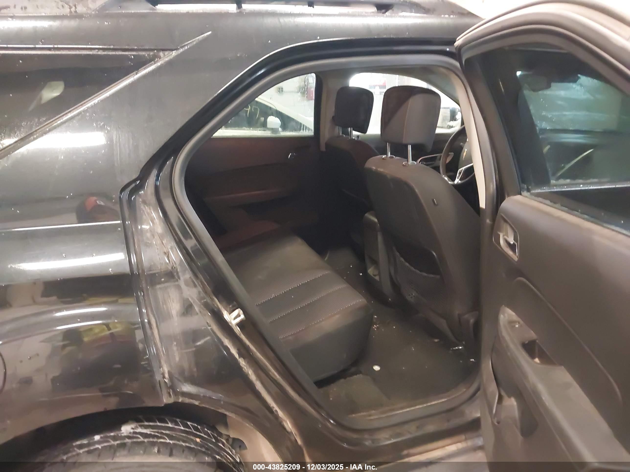 CHEVROLET EQUINOX image 8