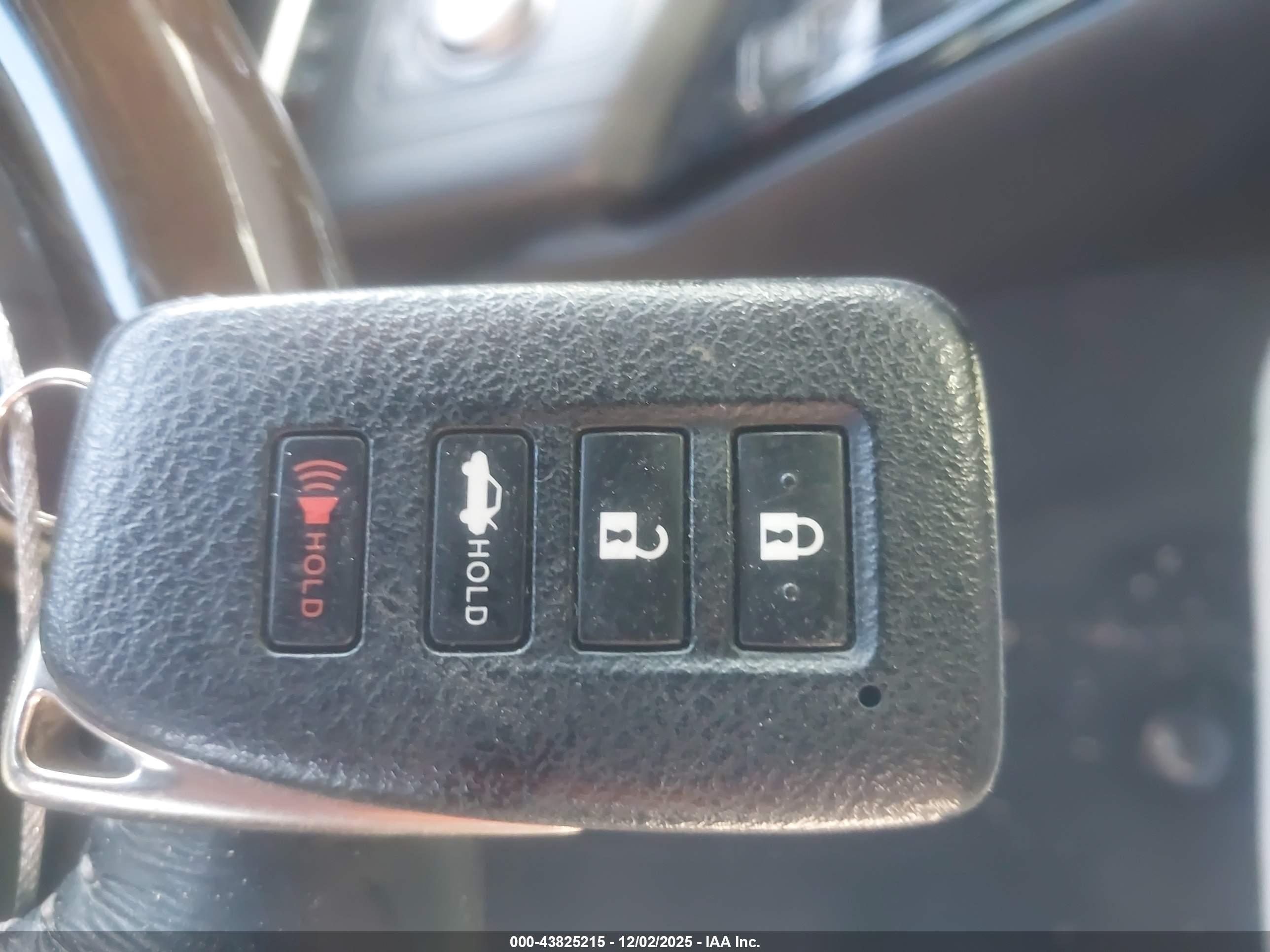 LEXUS ES image 11