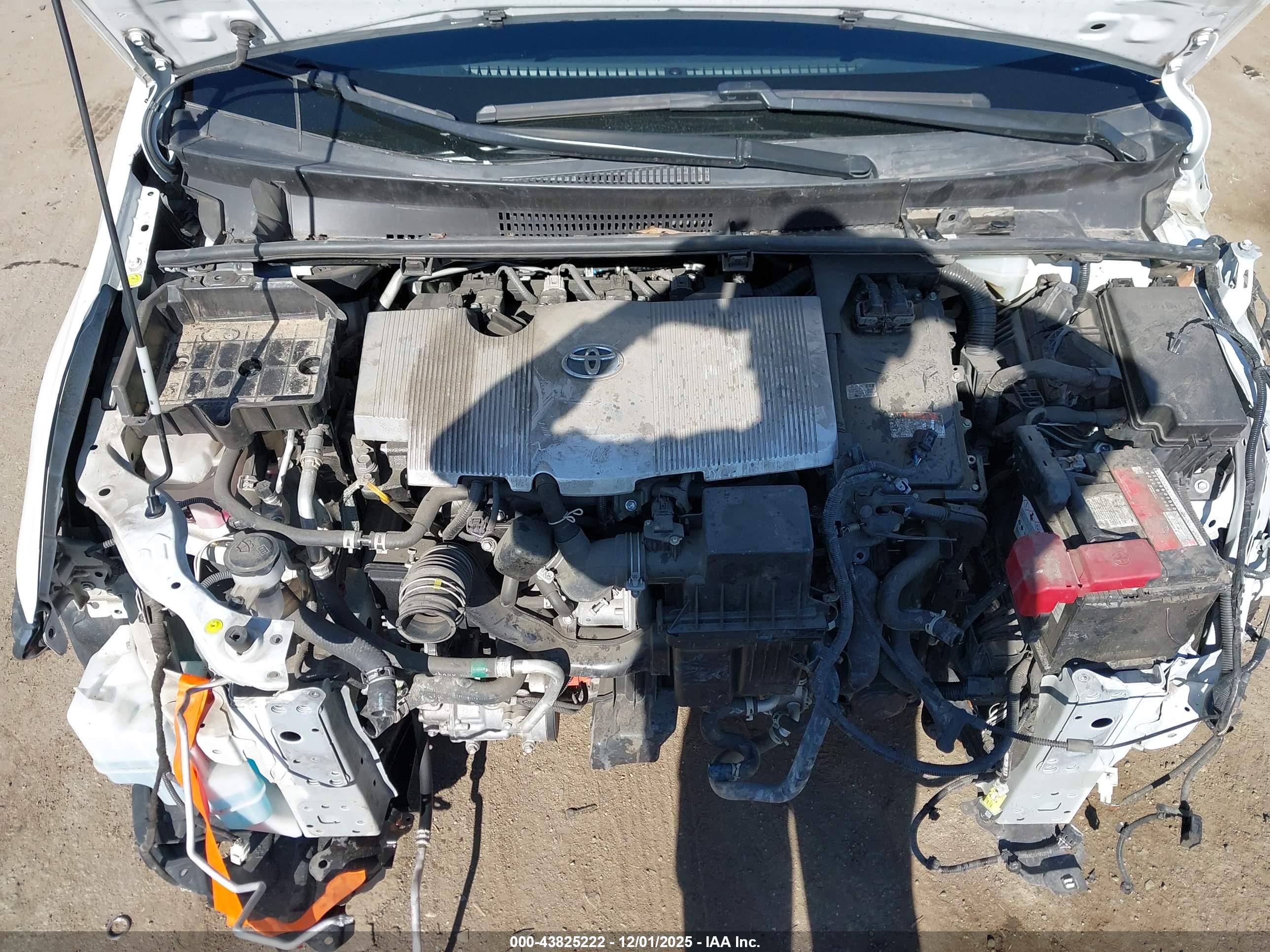 TOYOTA PRIUS image 10