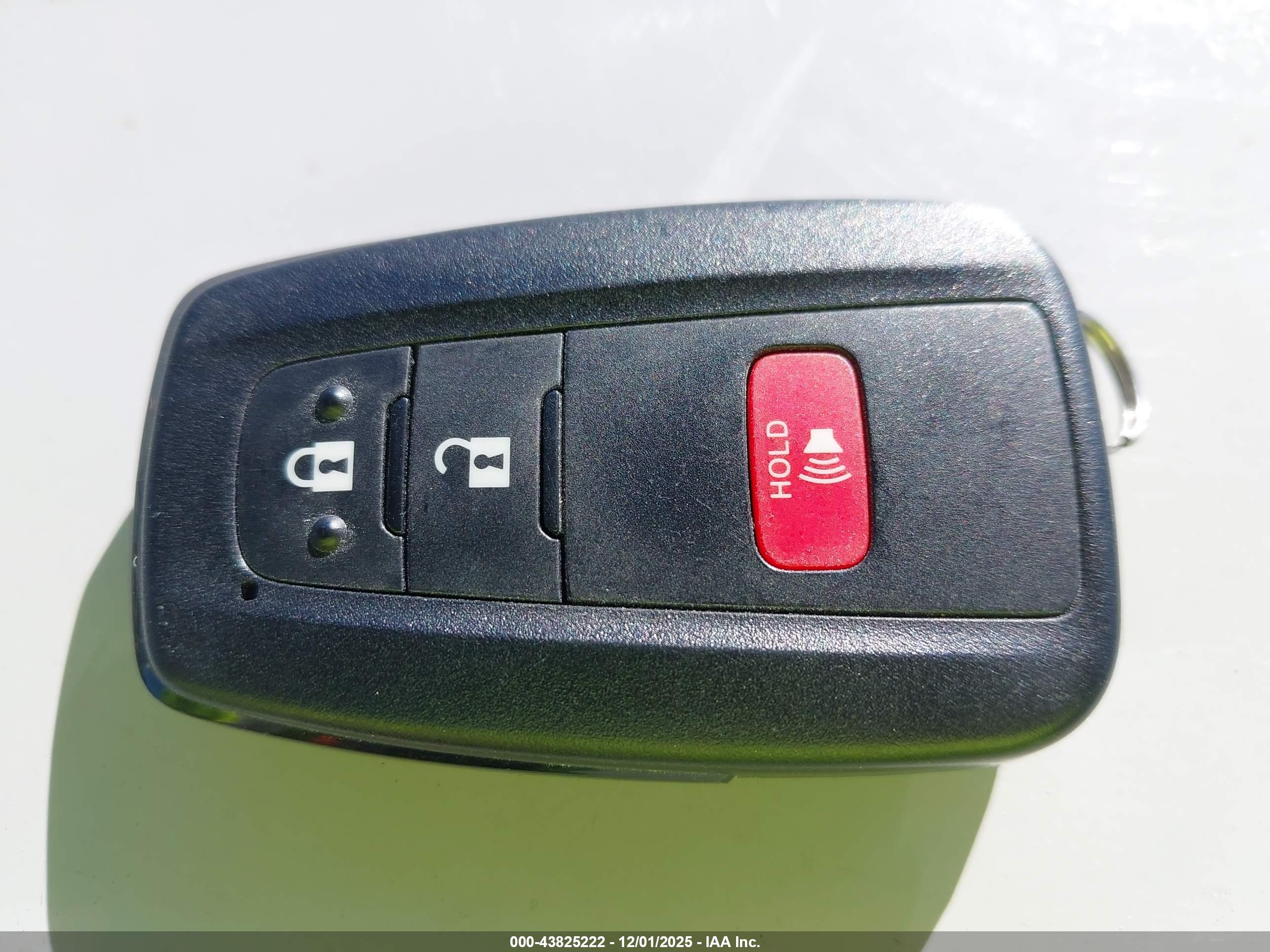 TOYOTA PRIUS image 11
