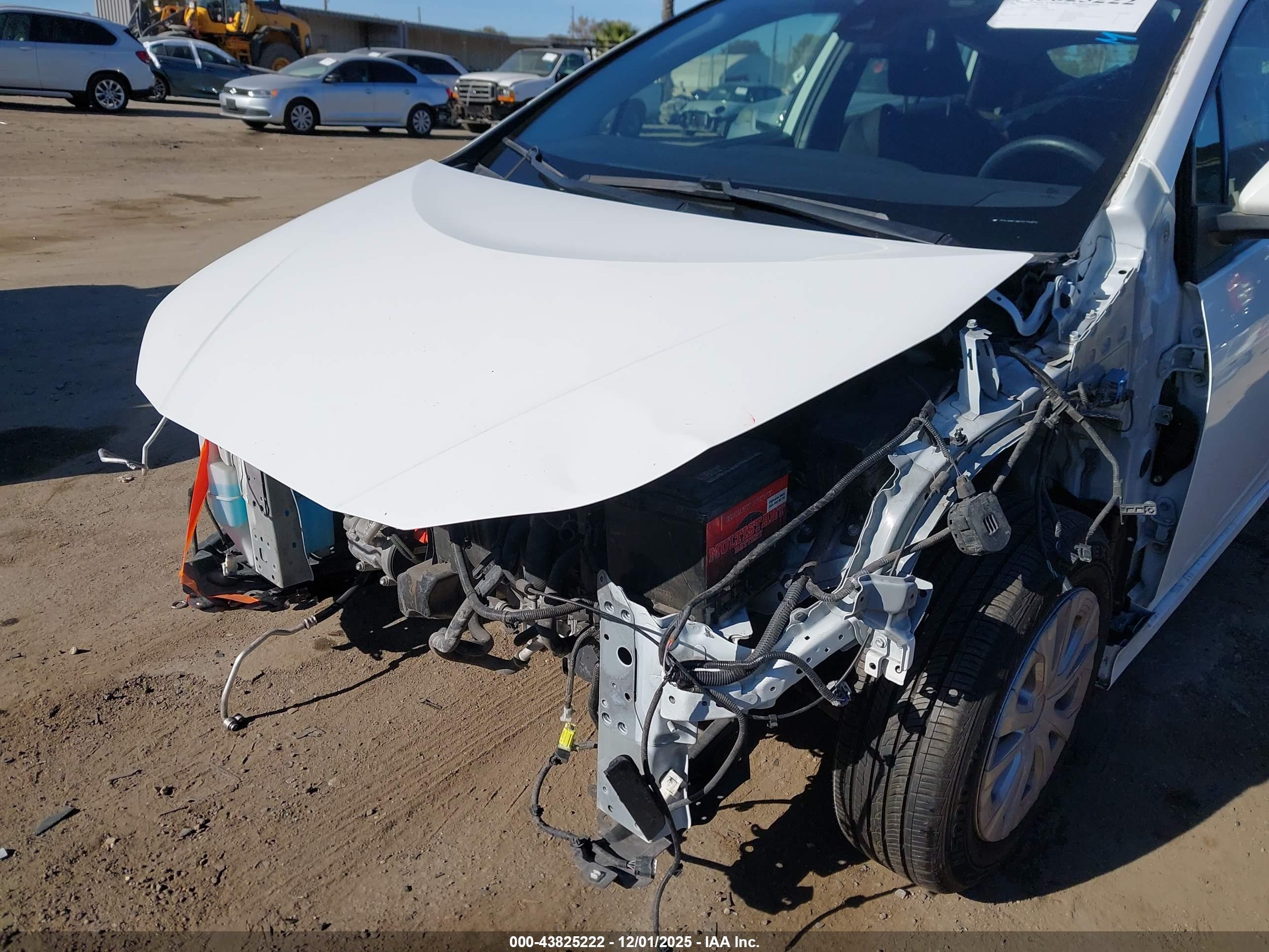 TOYOTA PRIUS image 6