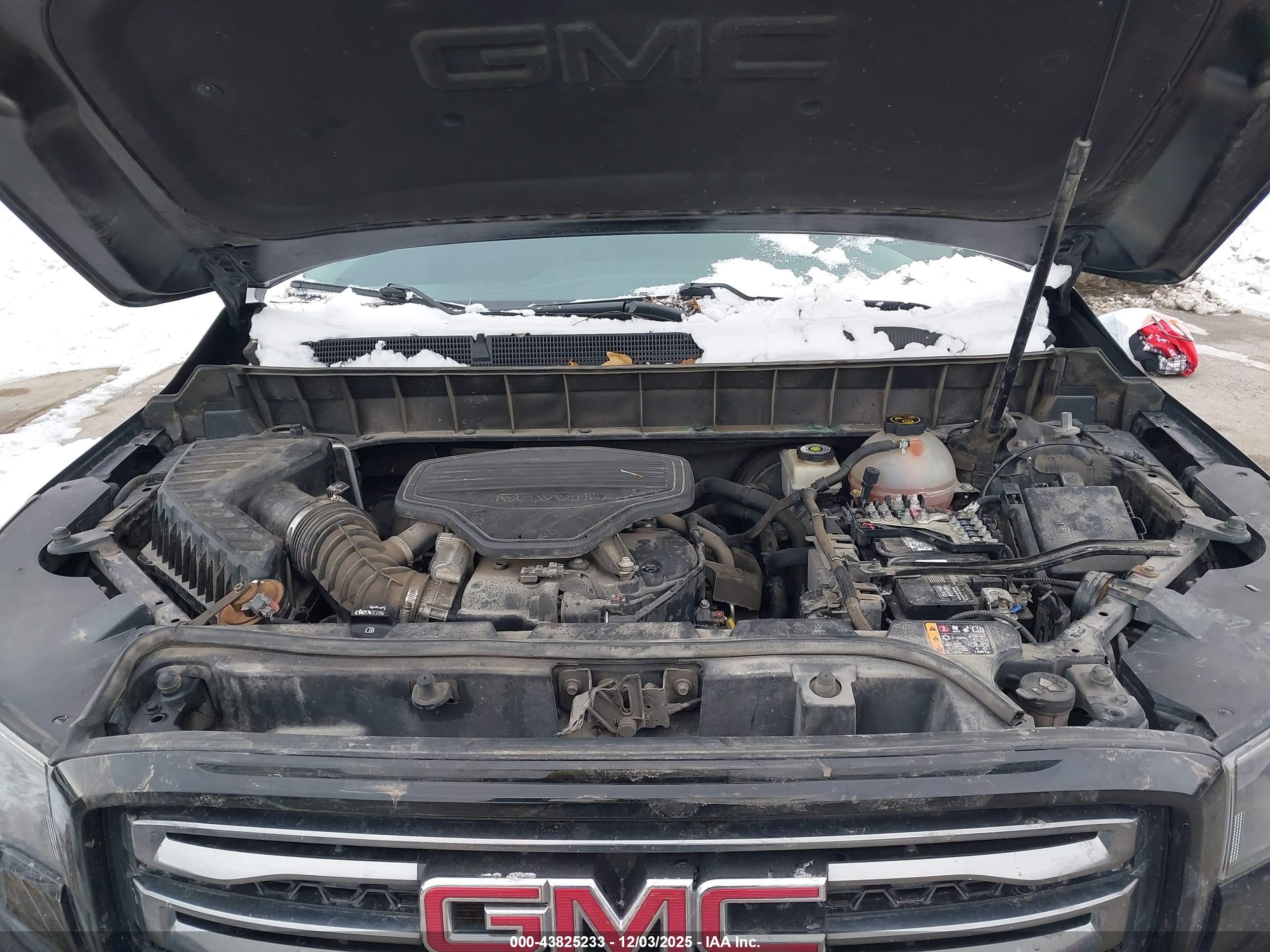 GMC ACADIA image 10