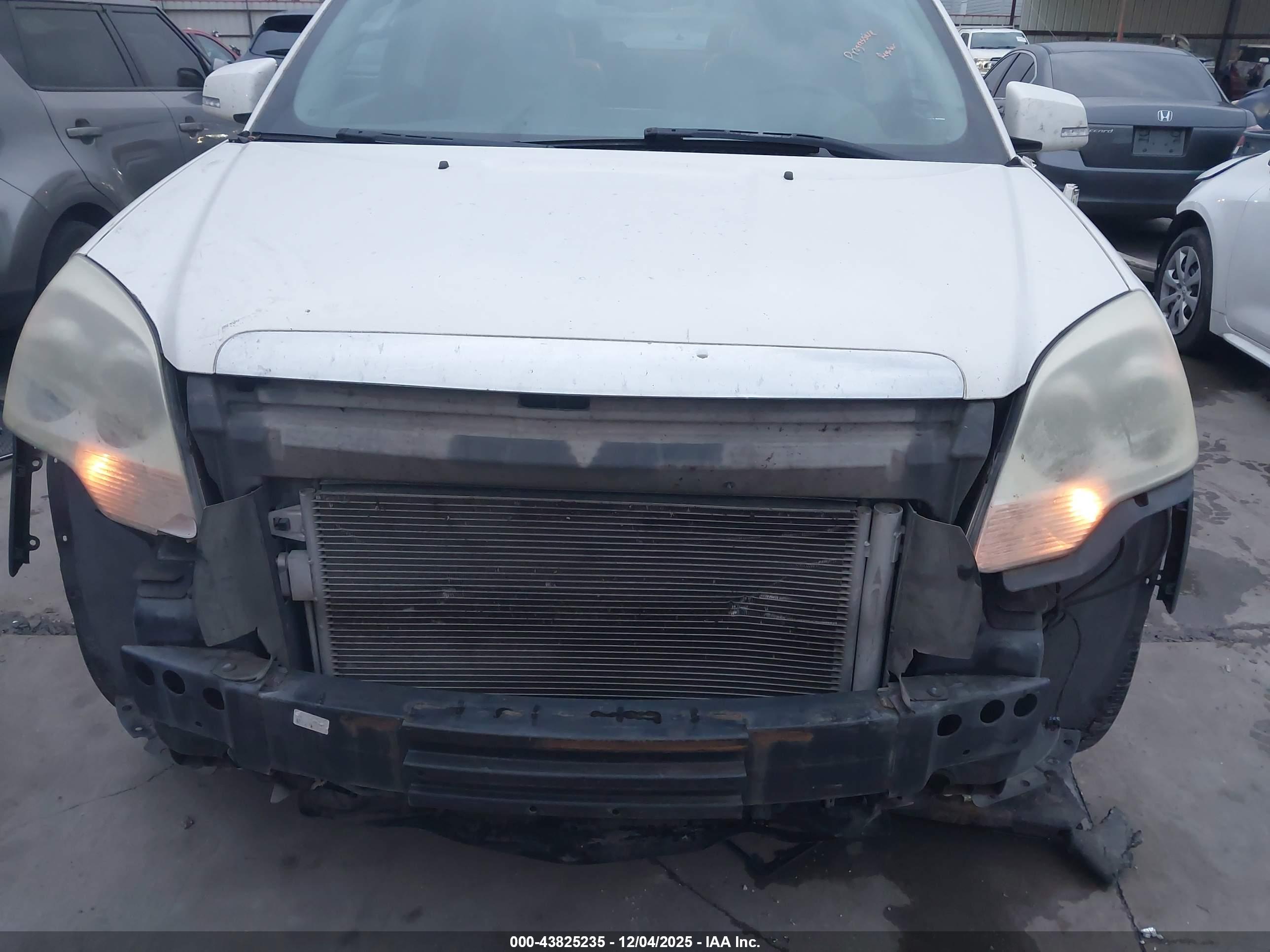 GMC ACADIA image 6