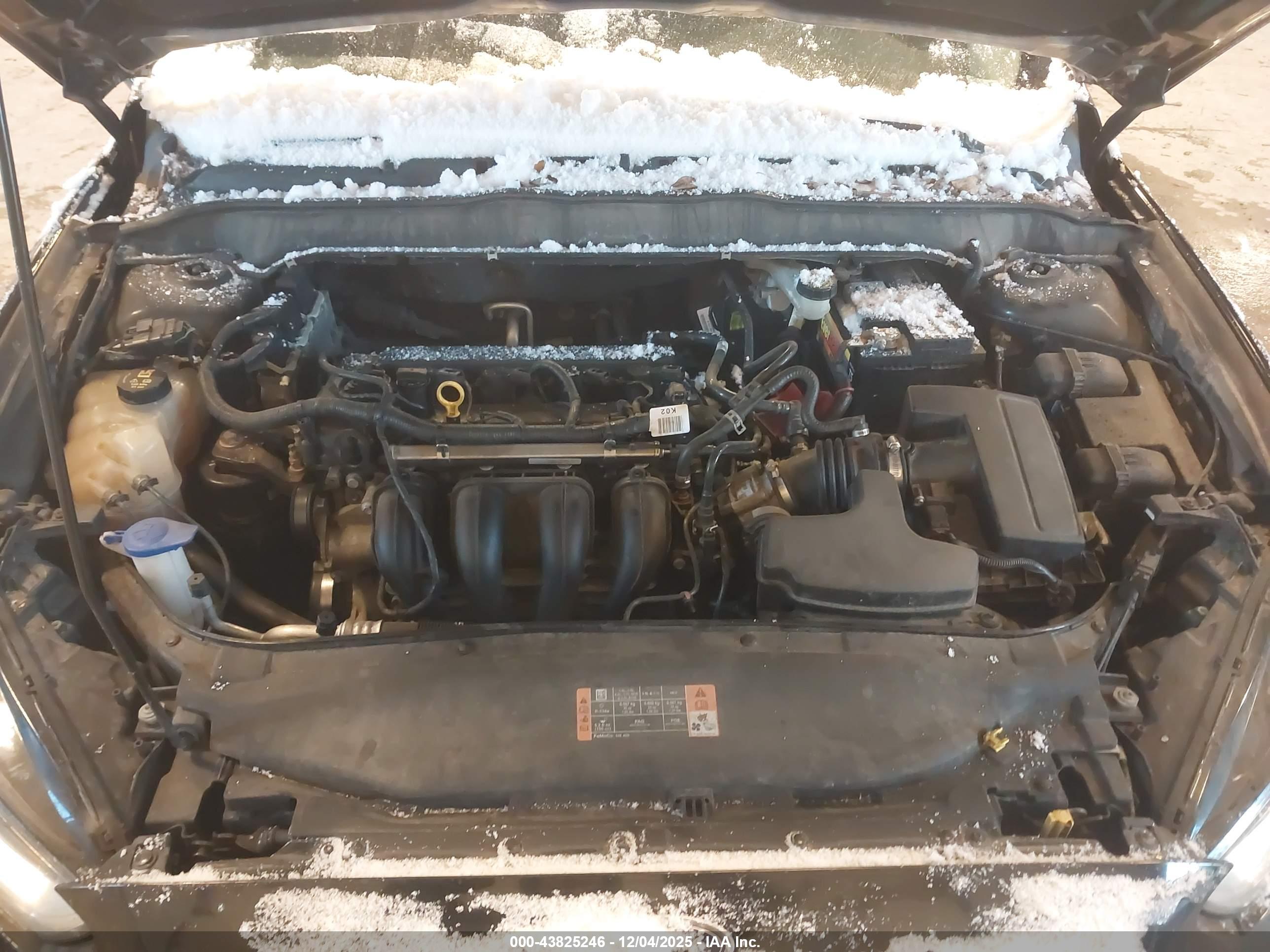 FORD FUSION image 10