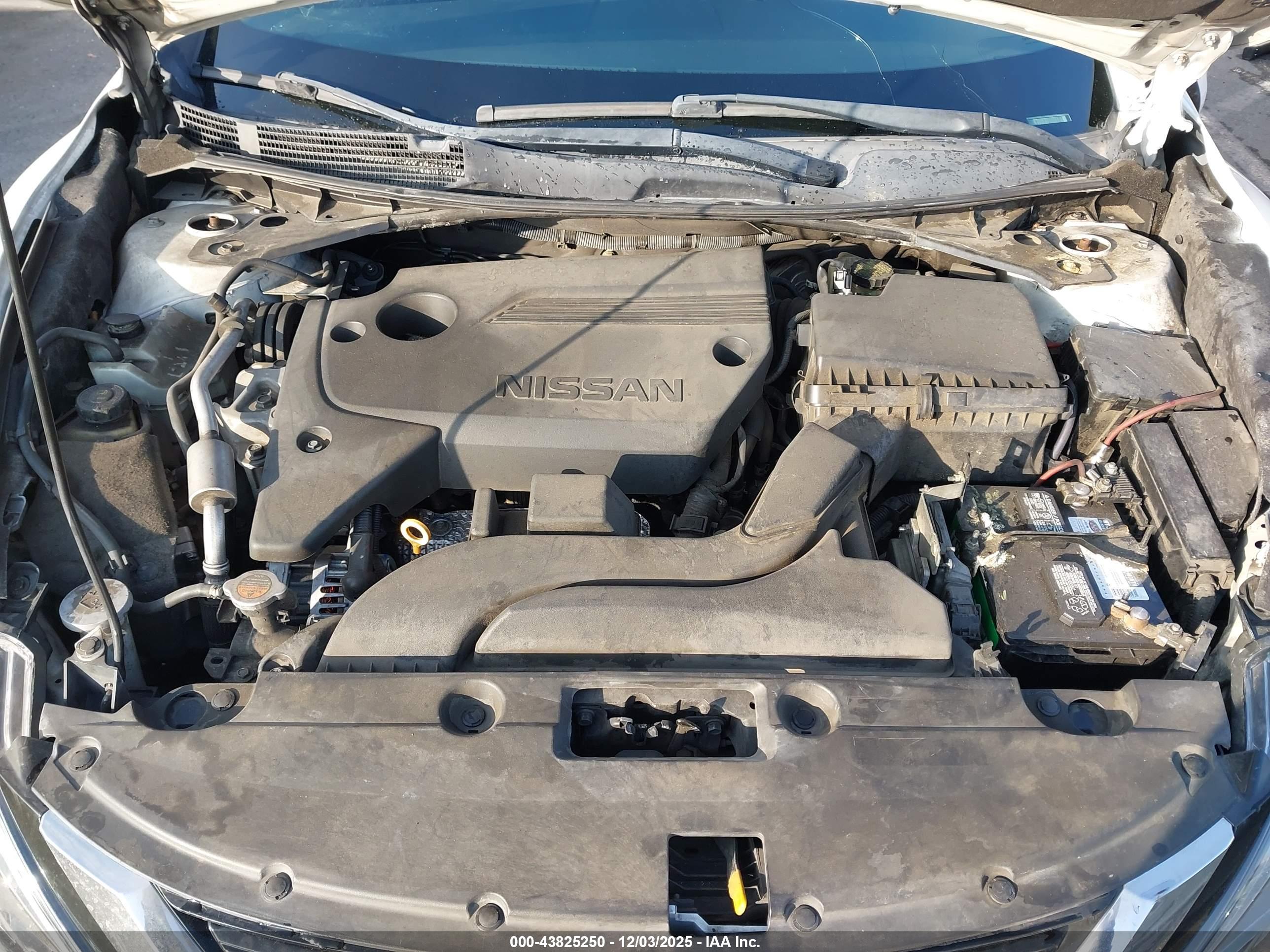 NISSAN ALTIMA image 10
