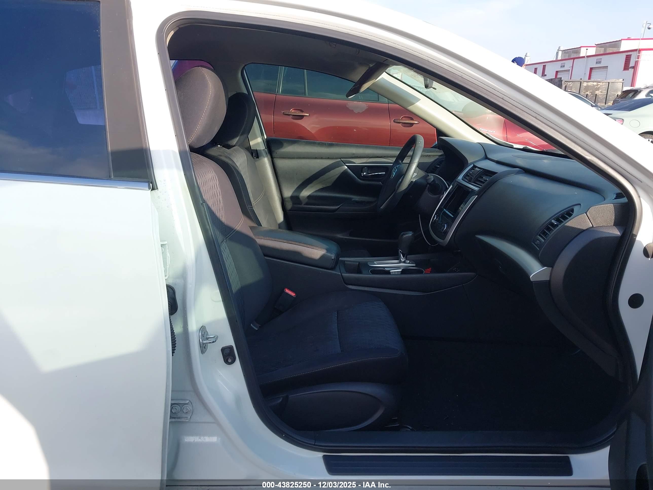 NISSAN ALTIMA image 5