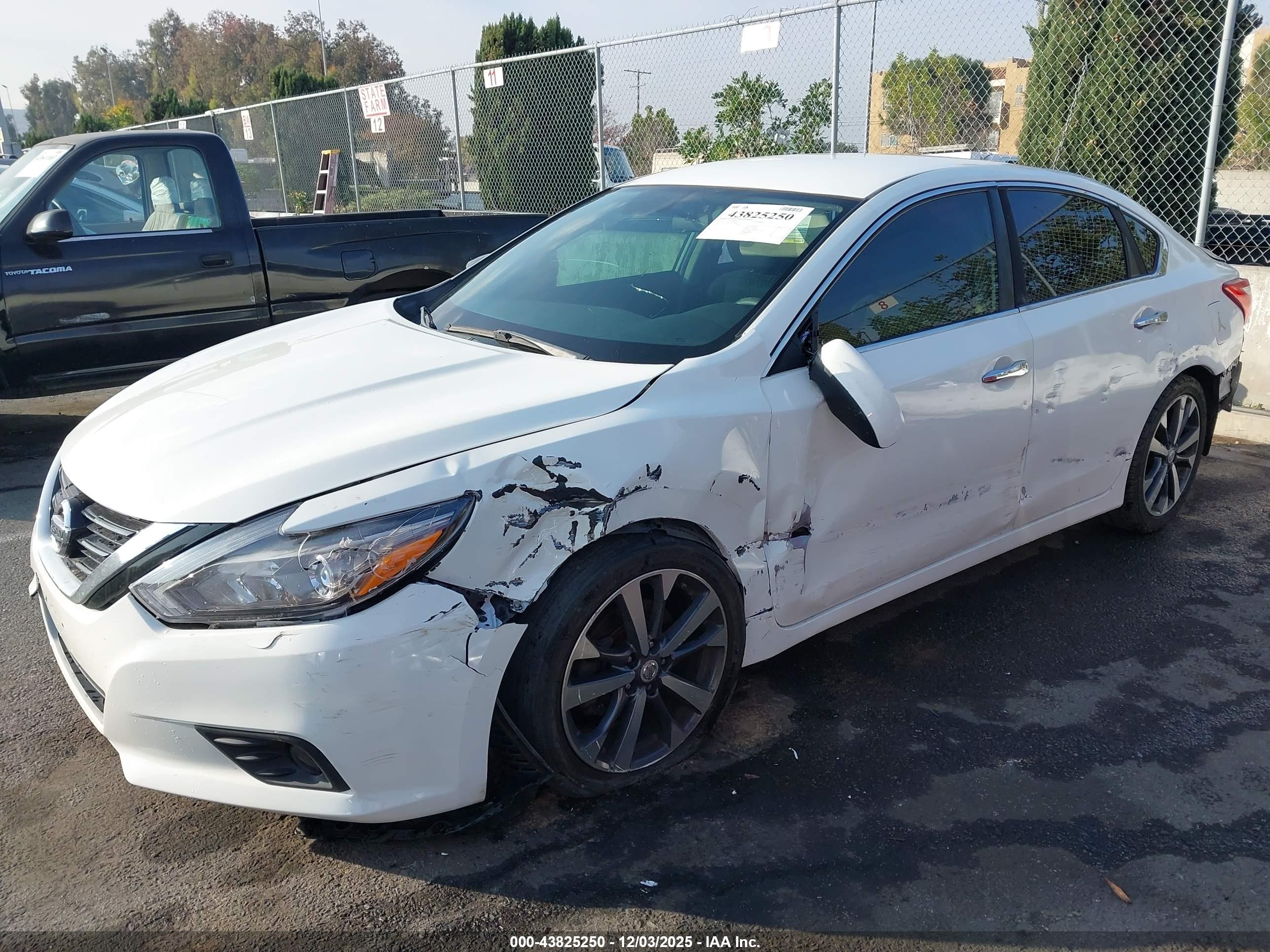 NISSAN ALTIMA image 6