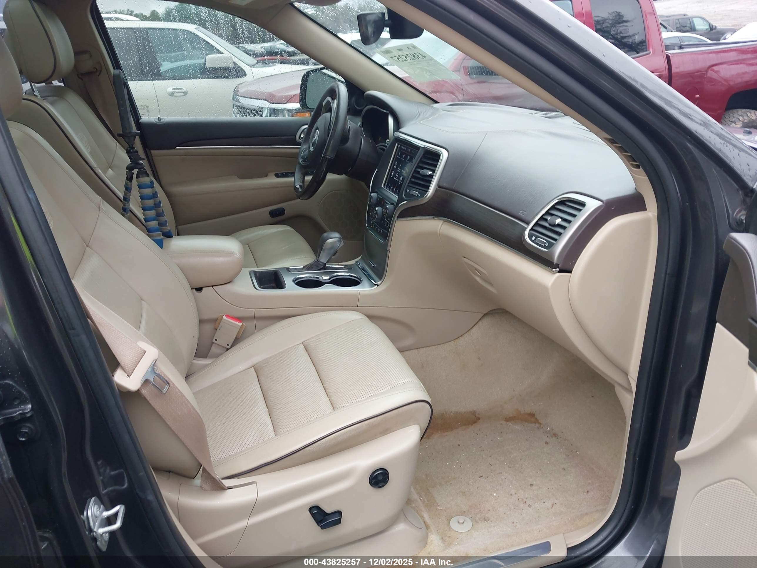 JEEP GRAND image 5
