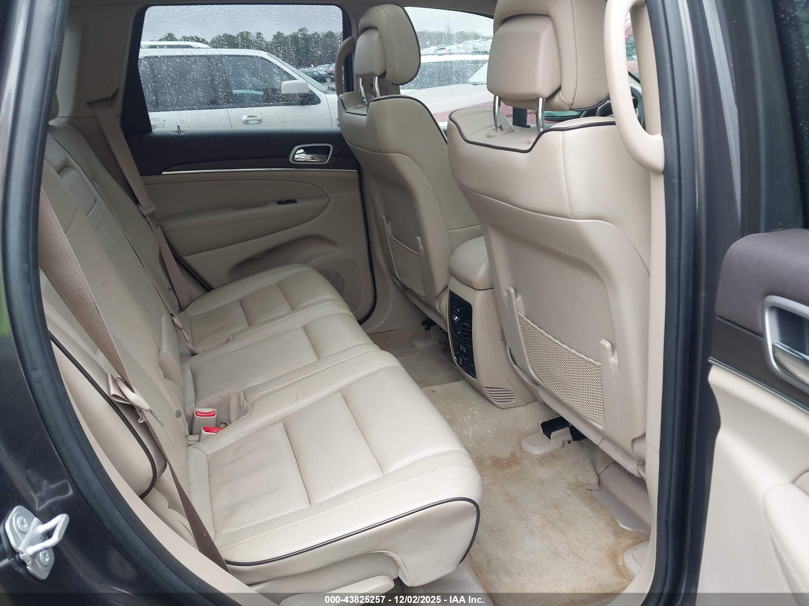 JEEP GRAND image 8
