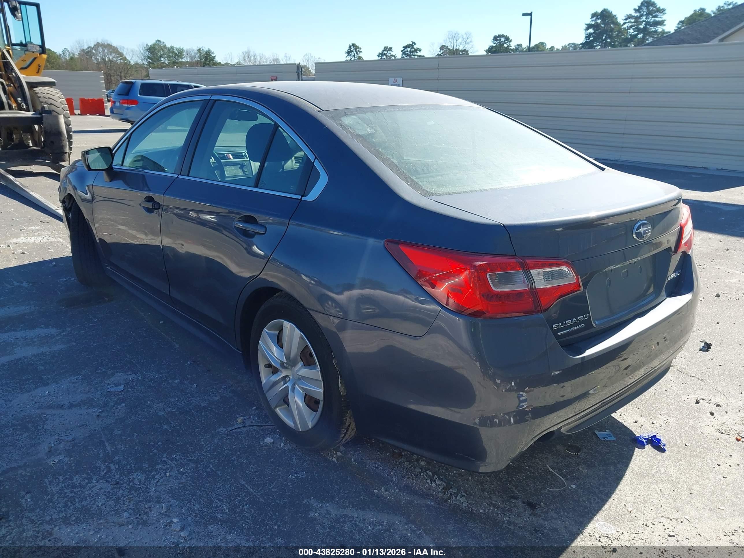 SUBARU LEGACY image 3