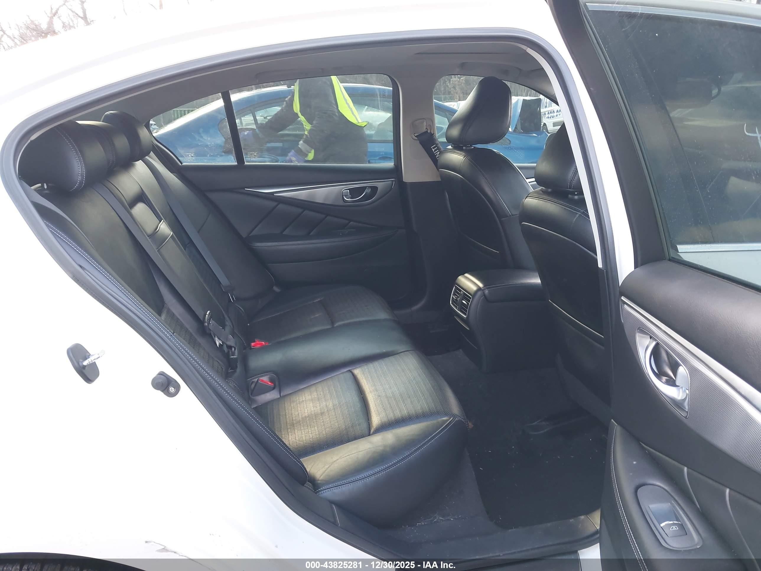 INFINITI Q50 image 8