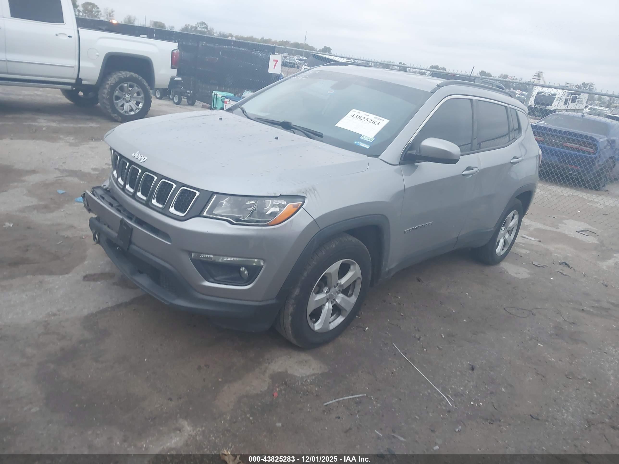 JEEP COMPASS image 2