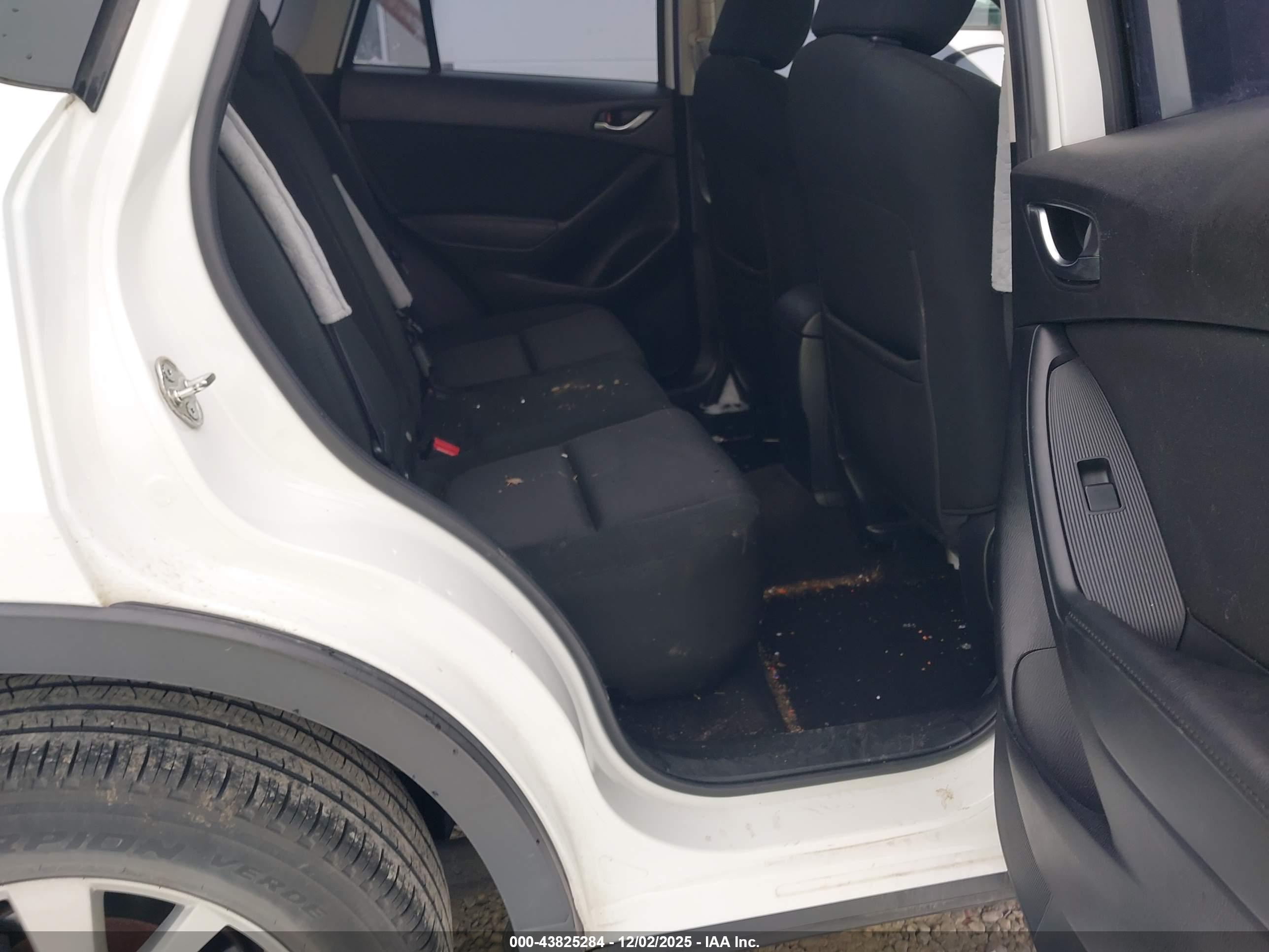MAZDA CX-5 image 8
