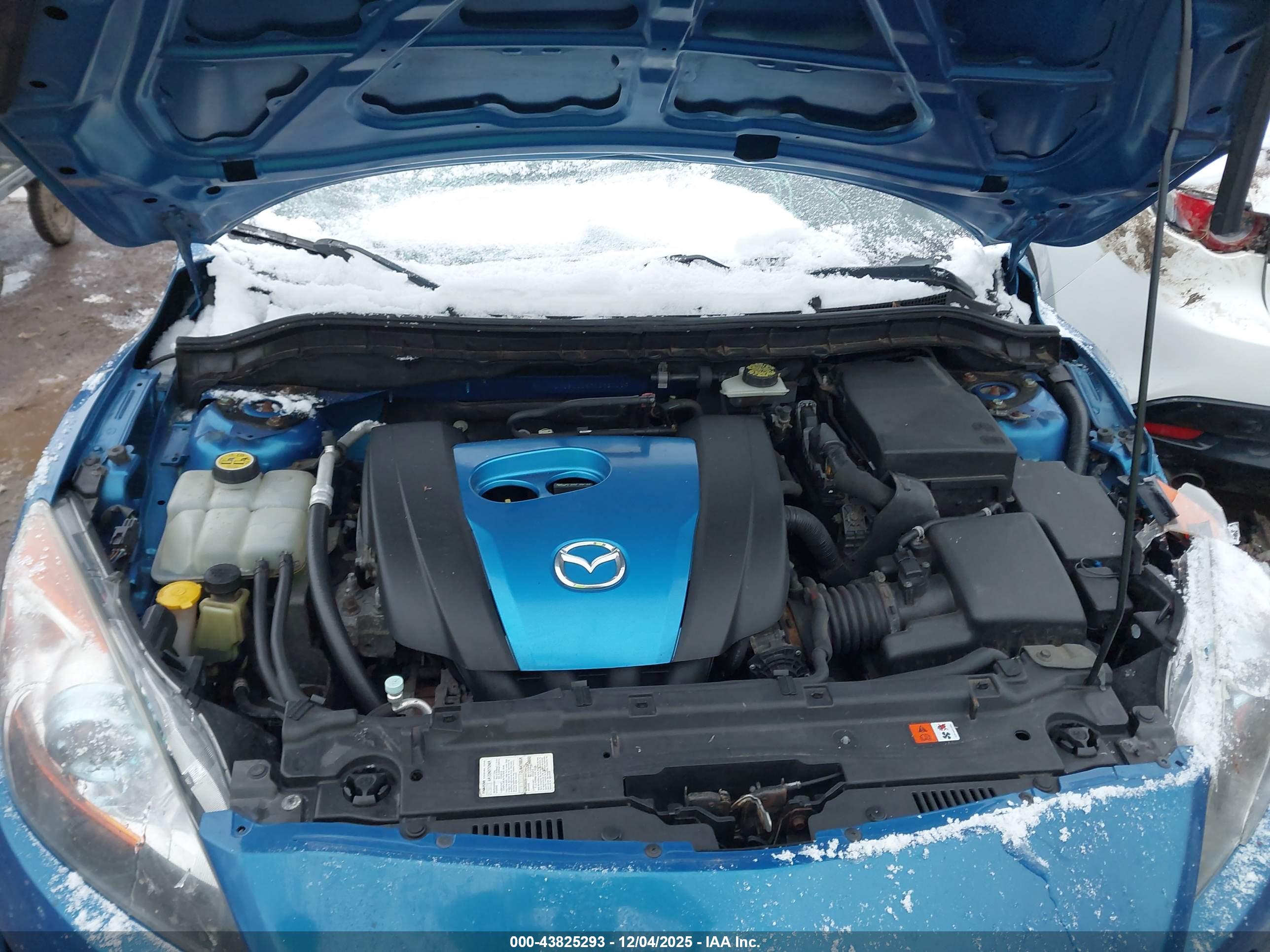 MAZDA MAZDA3 image 10