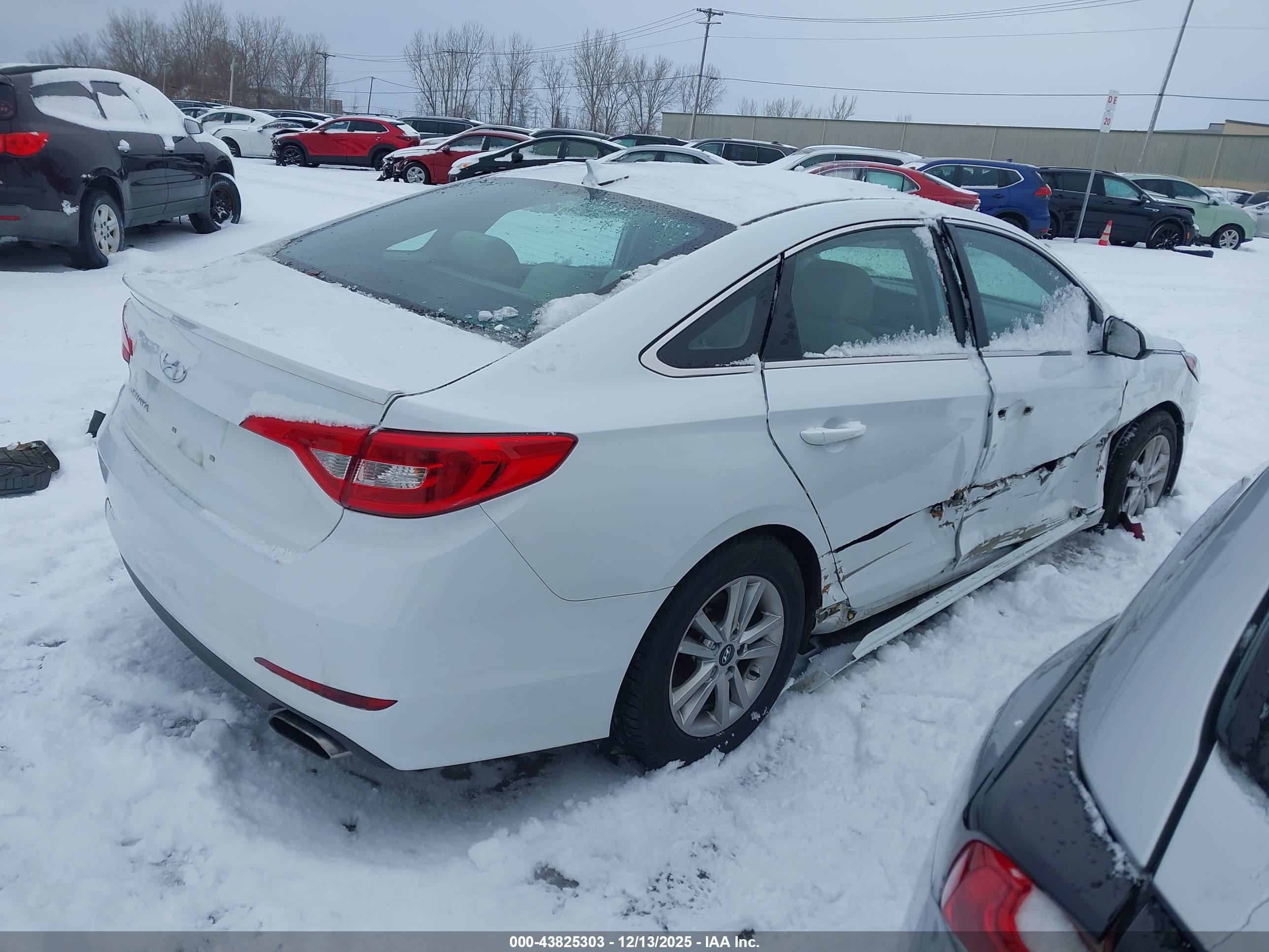 HYUNDAI SONATA image 4