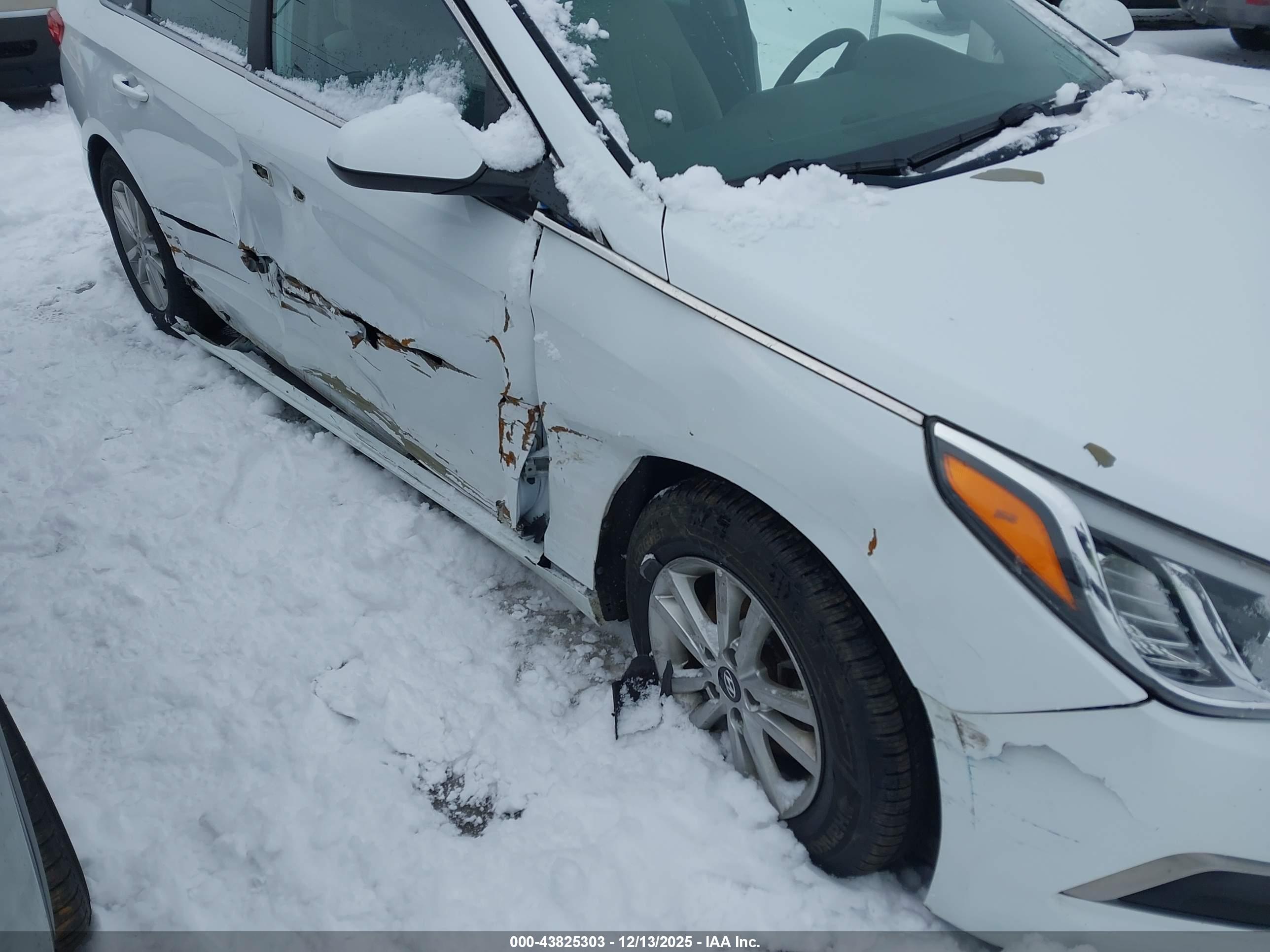 HYUNDAI SONATA image 6