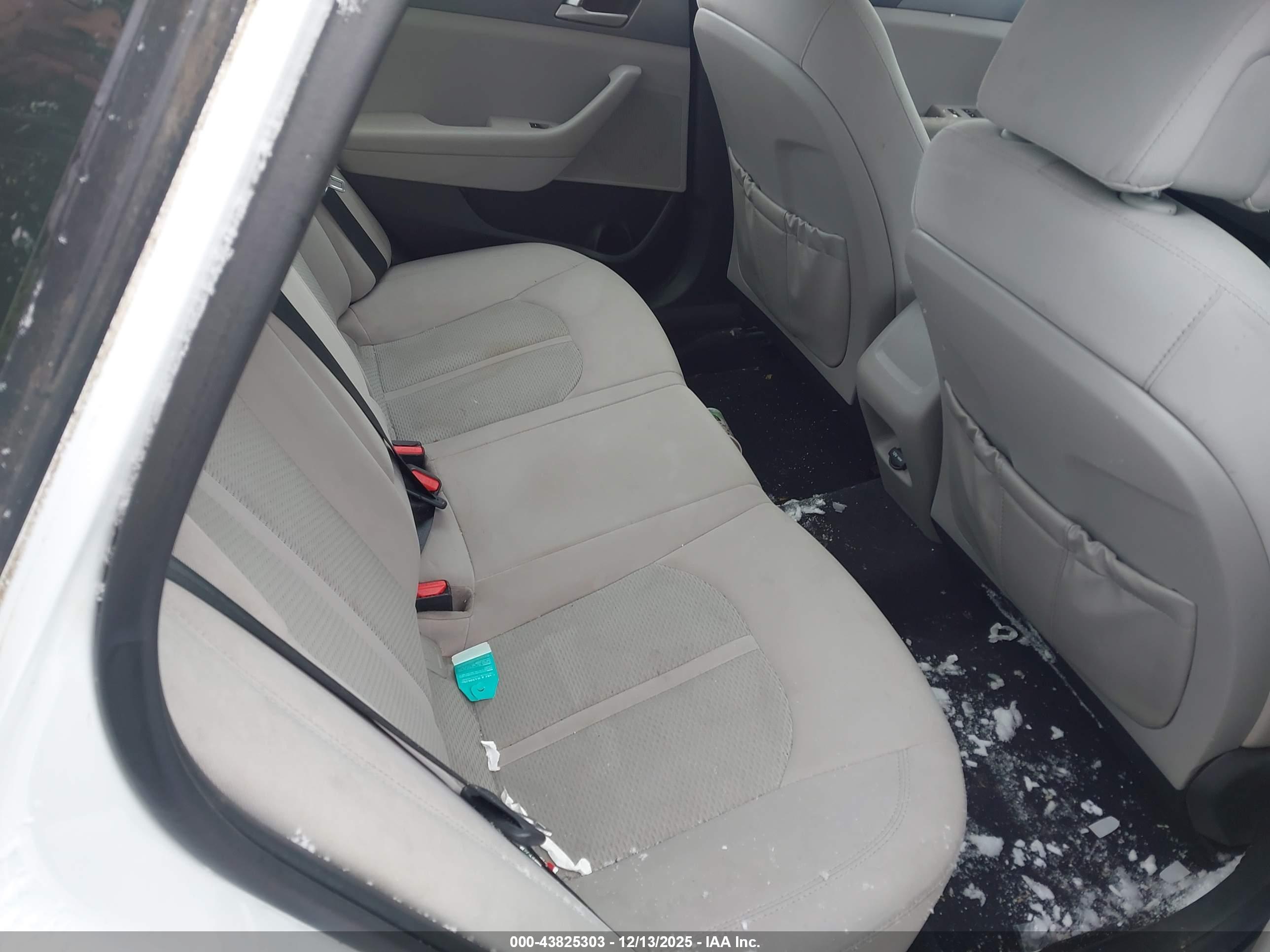 HYUNDAI SONATA image 8