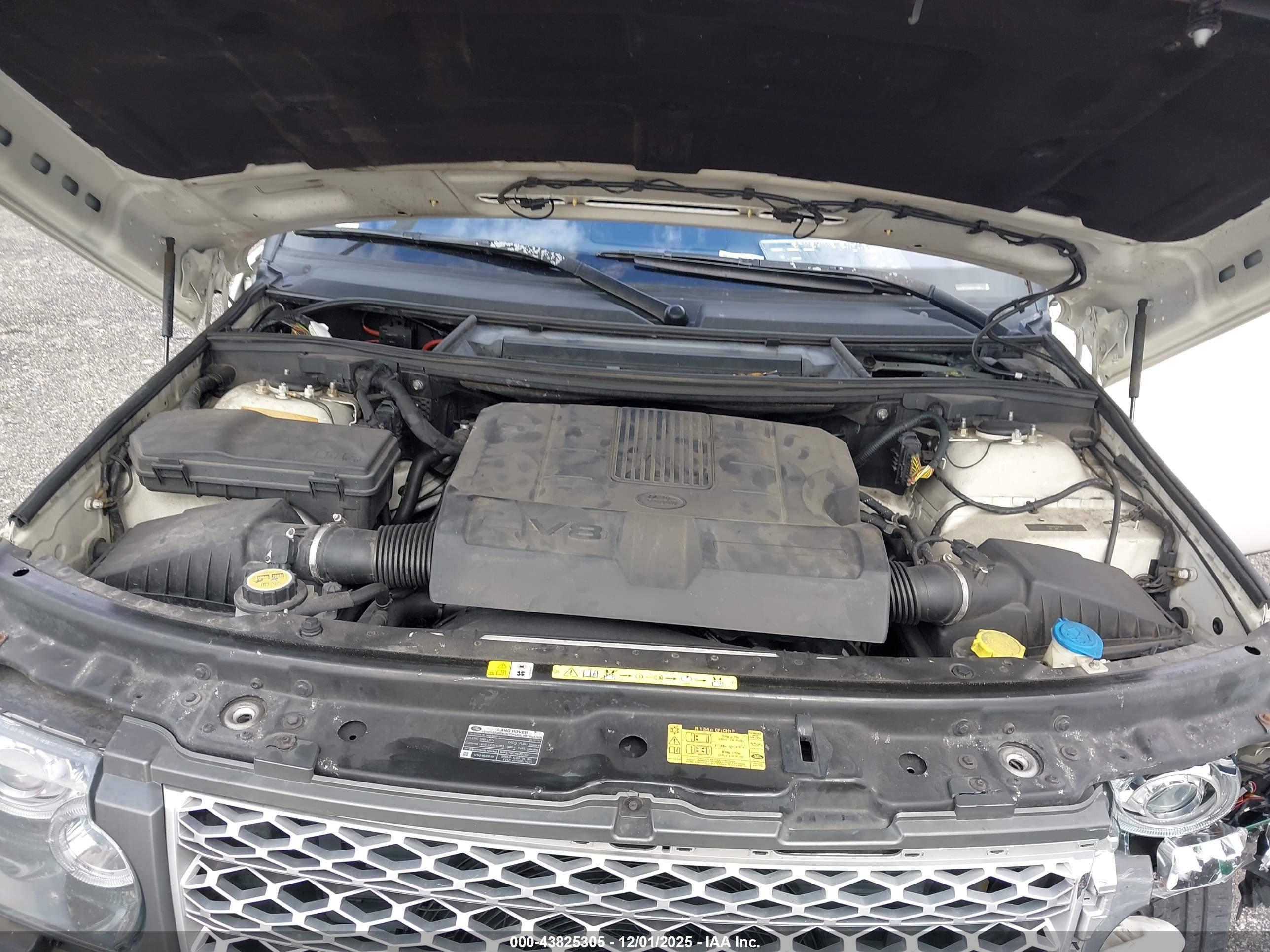 LAND ROVER image 10