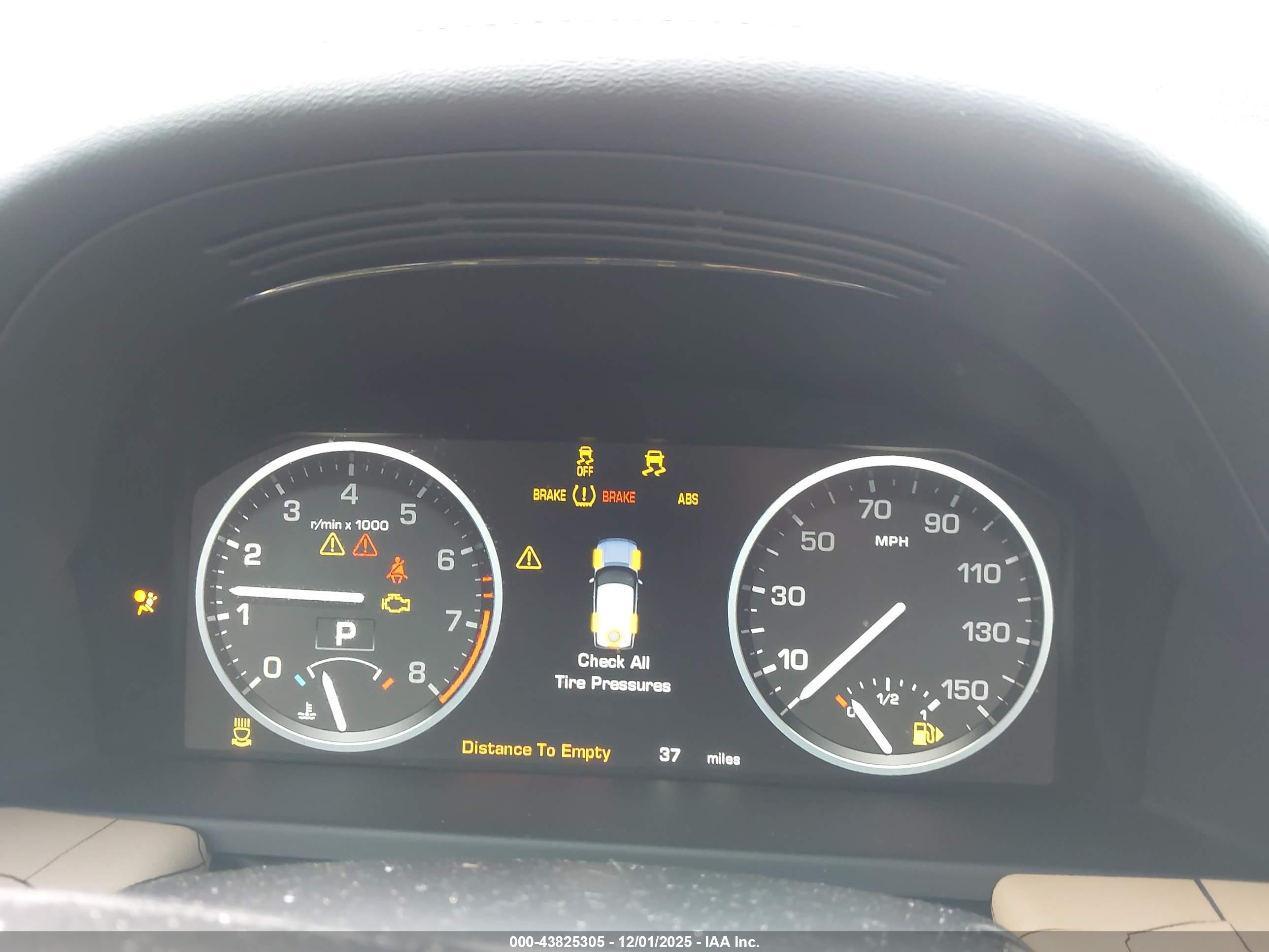 LAND ROVER image 7
