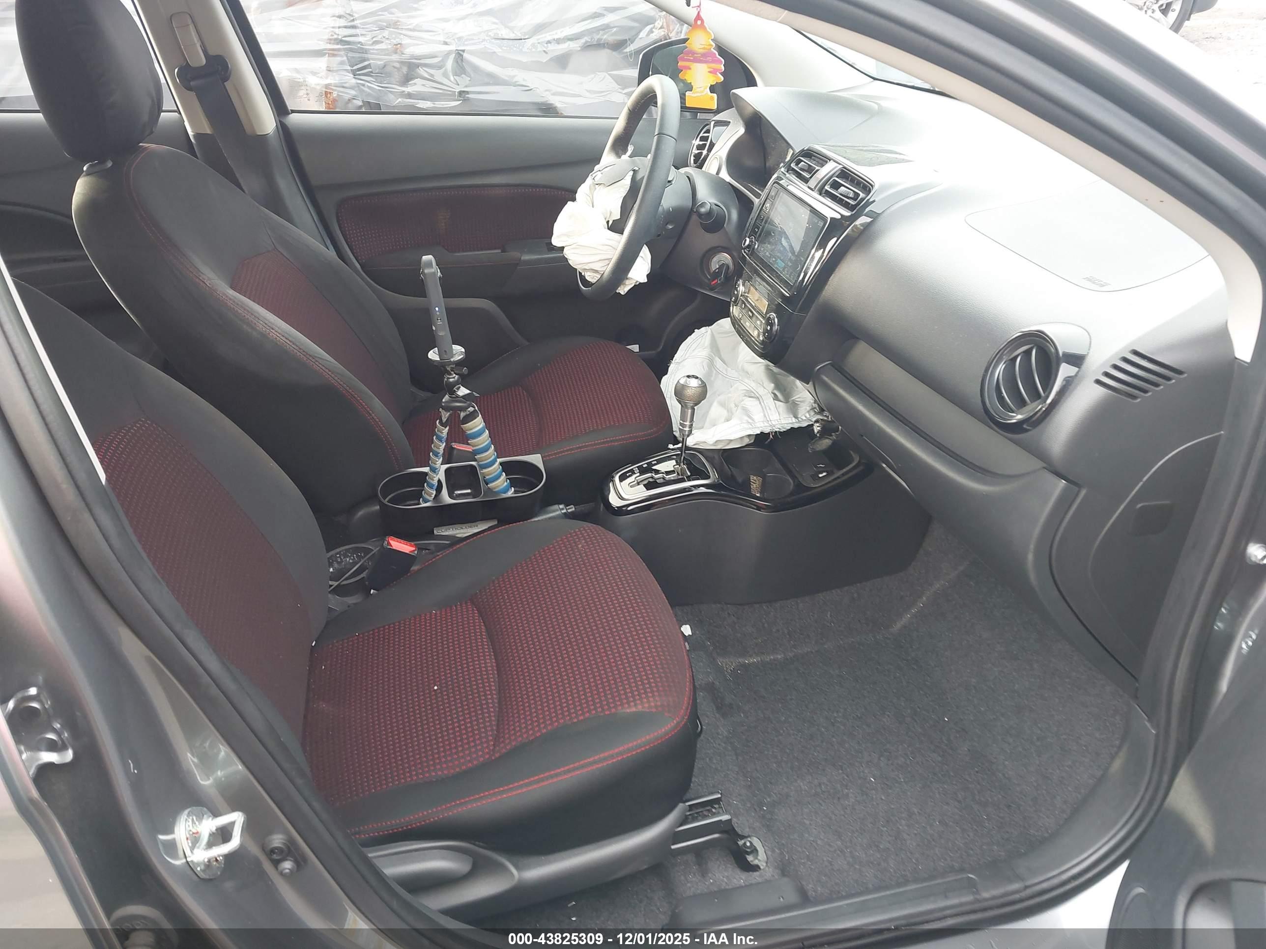 MITSUBISHI MIRAGE image 5