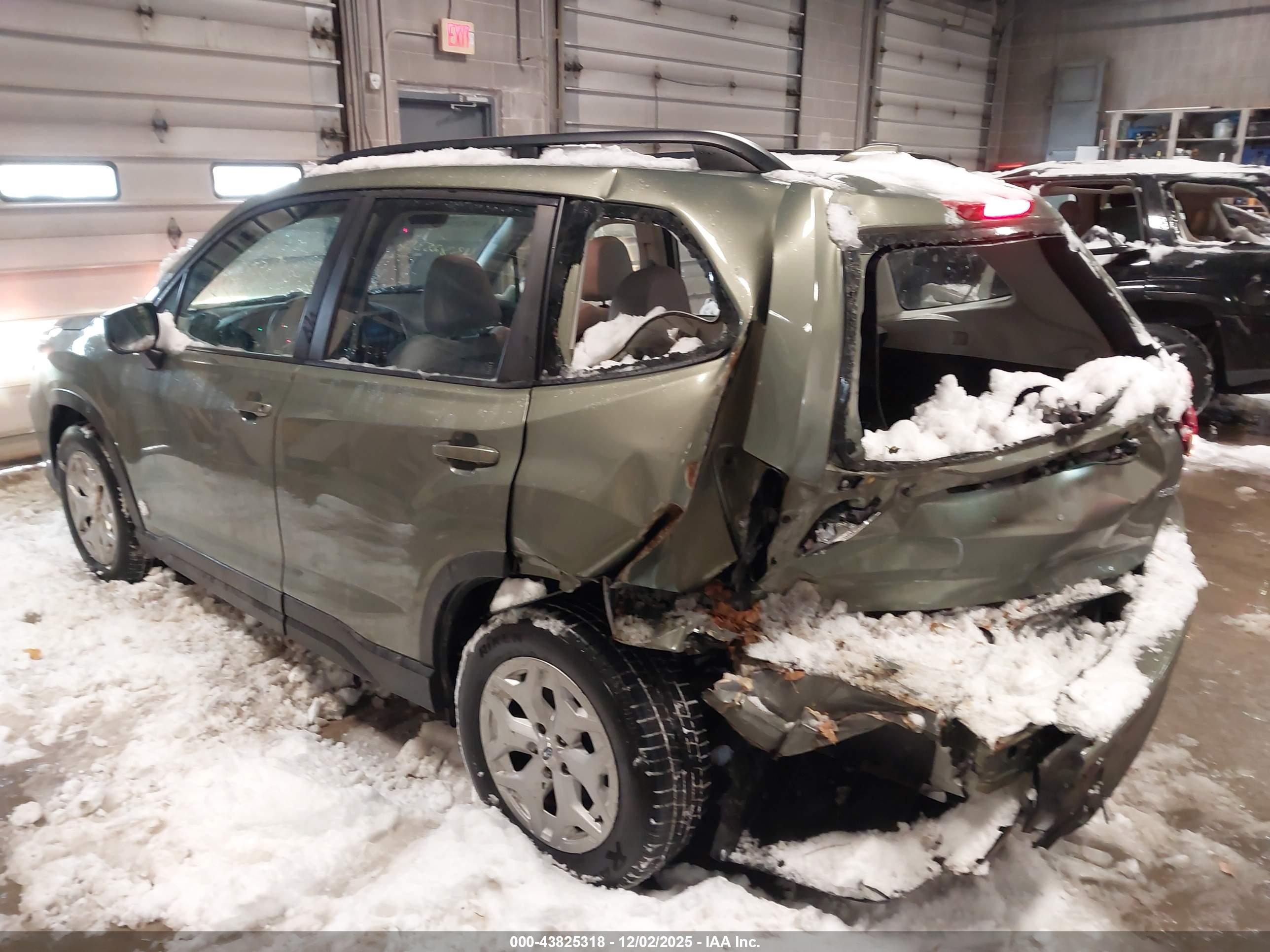 SUBARU FORESTER image 3
