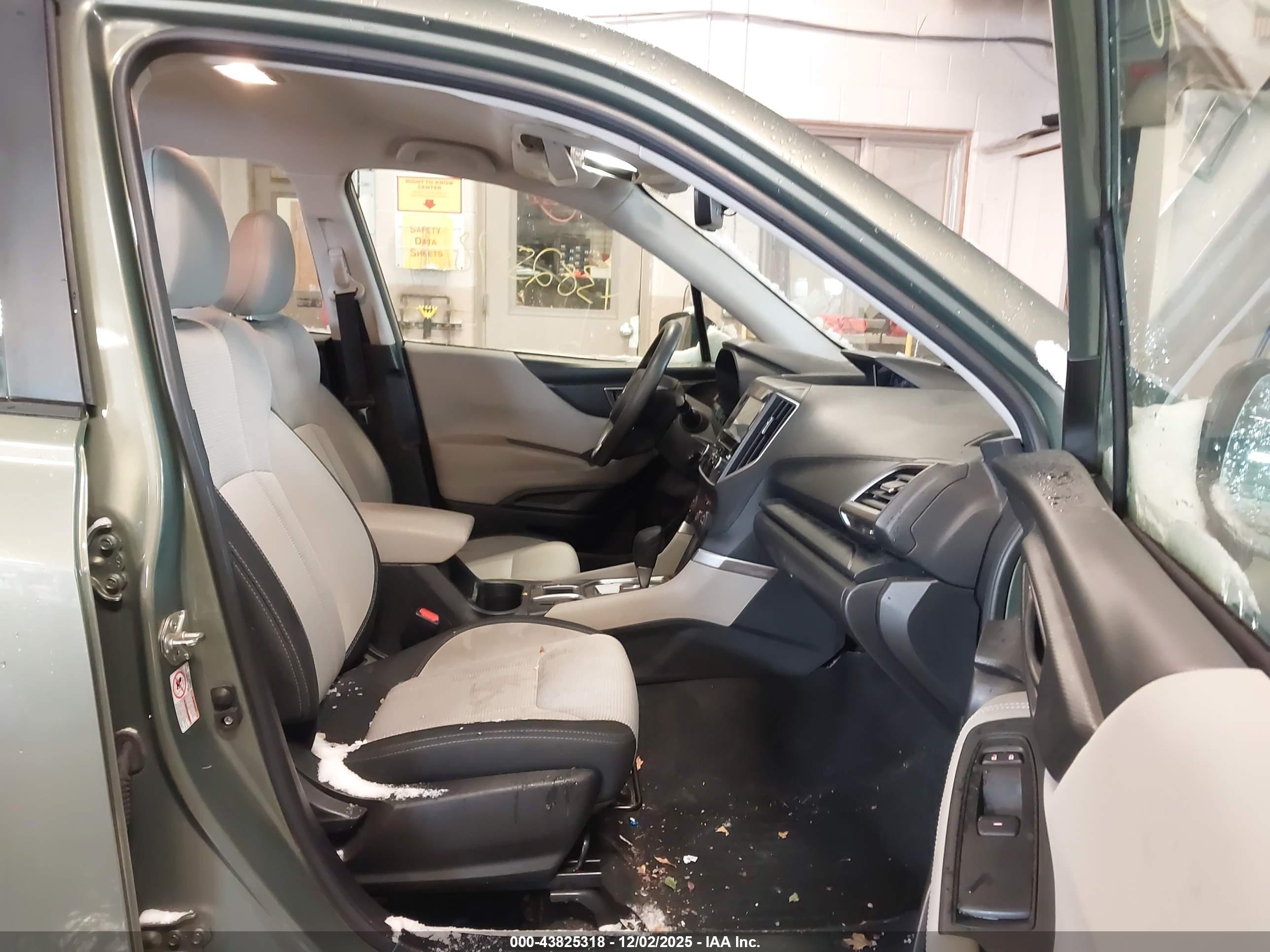 SUBARU FORESTER image 5