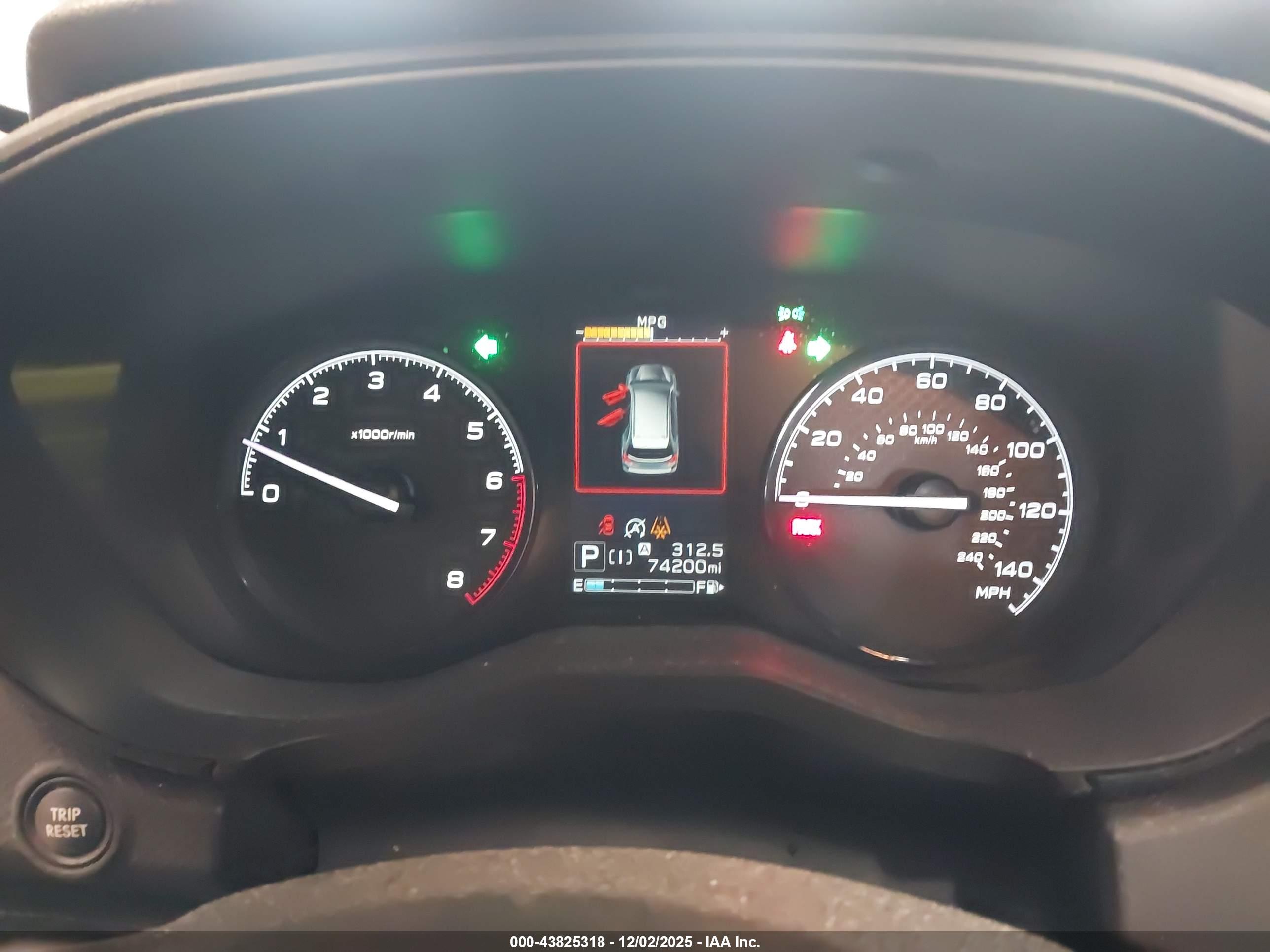 SUBARU FORESTER image 7