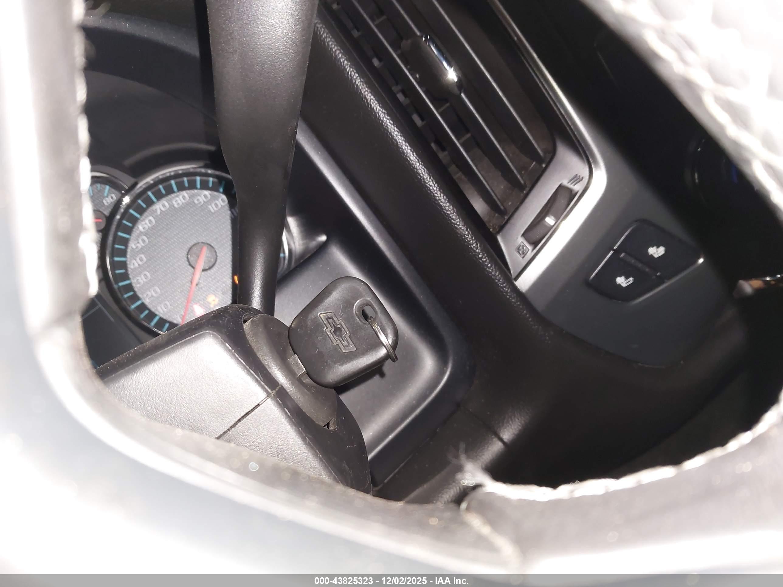 CHEVROLET SILVERADO image 11