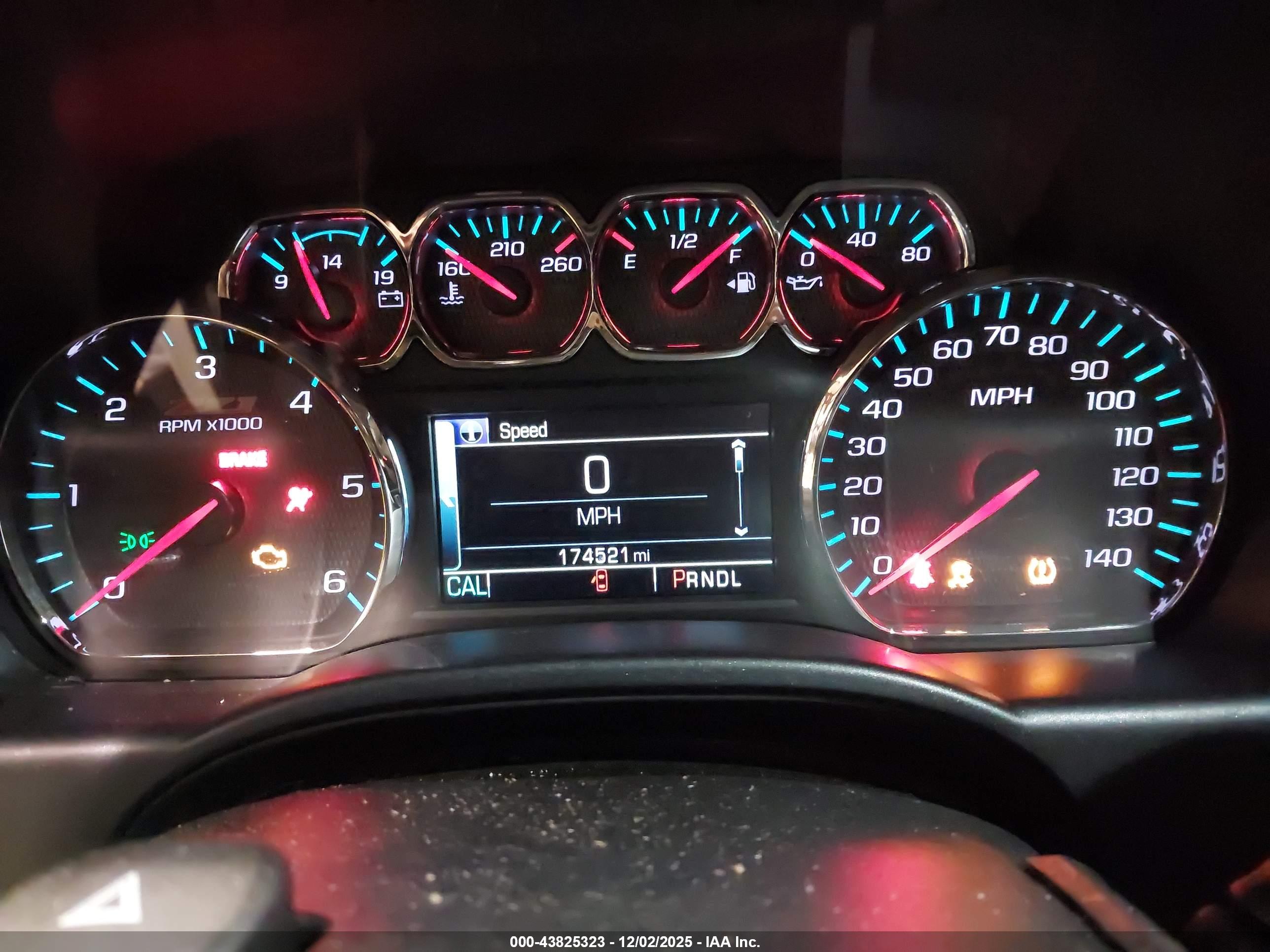 CHEVROLET SILVERADO image 7