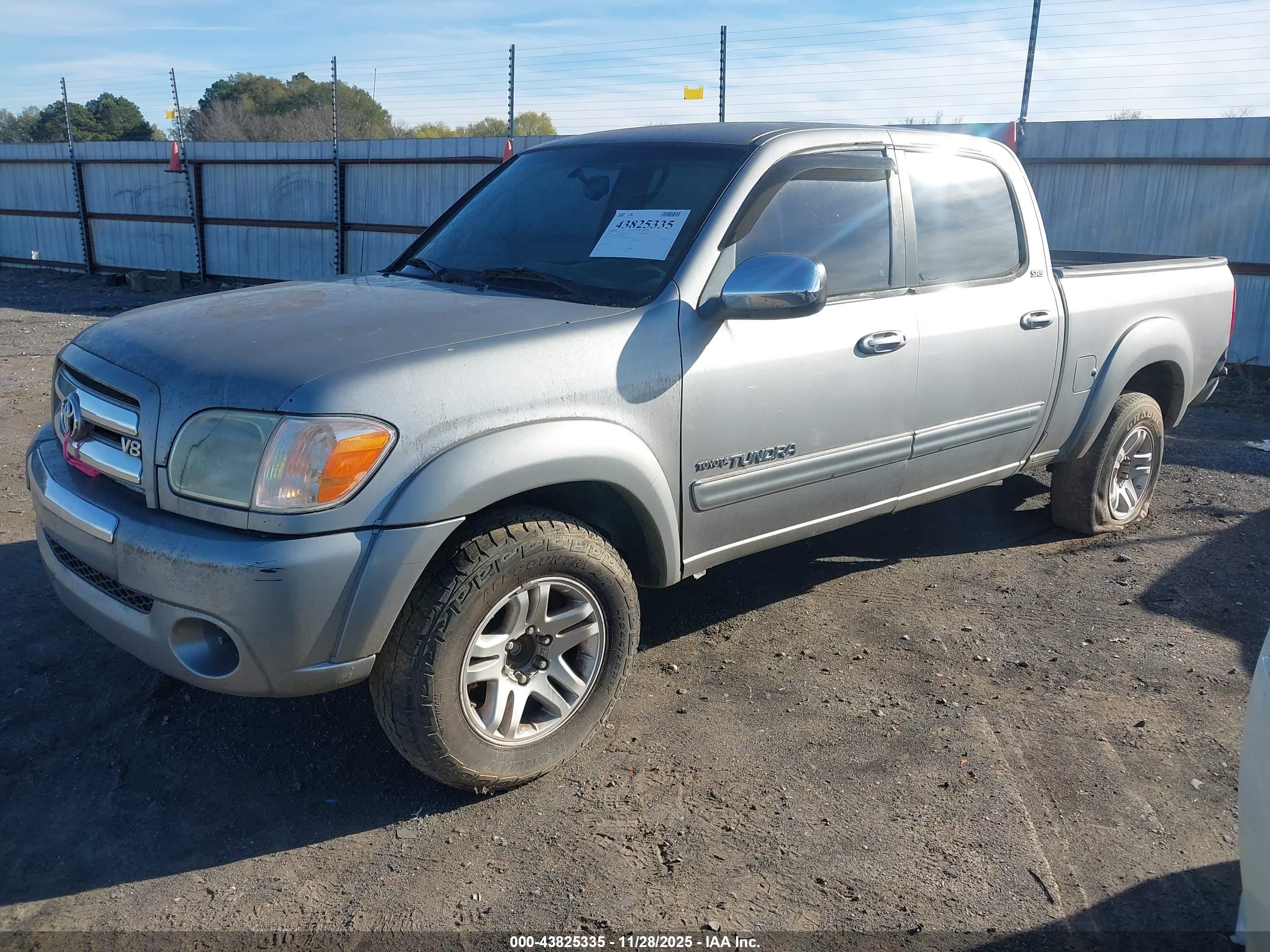 TOYOTA TUNDRA image 2