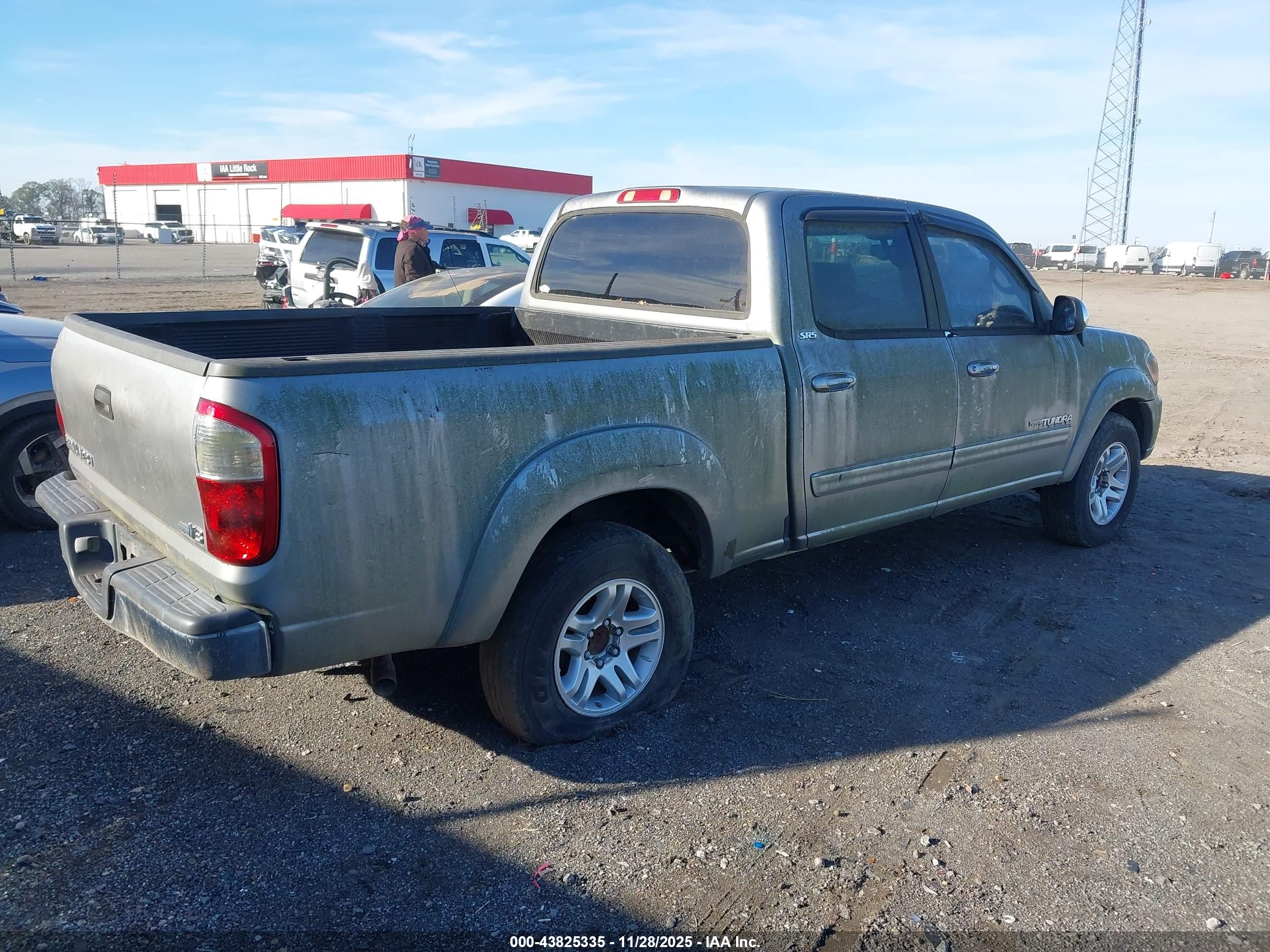 TOYOTA TUNDRA image 4