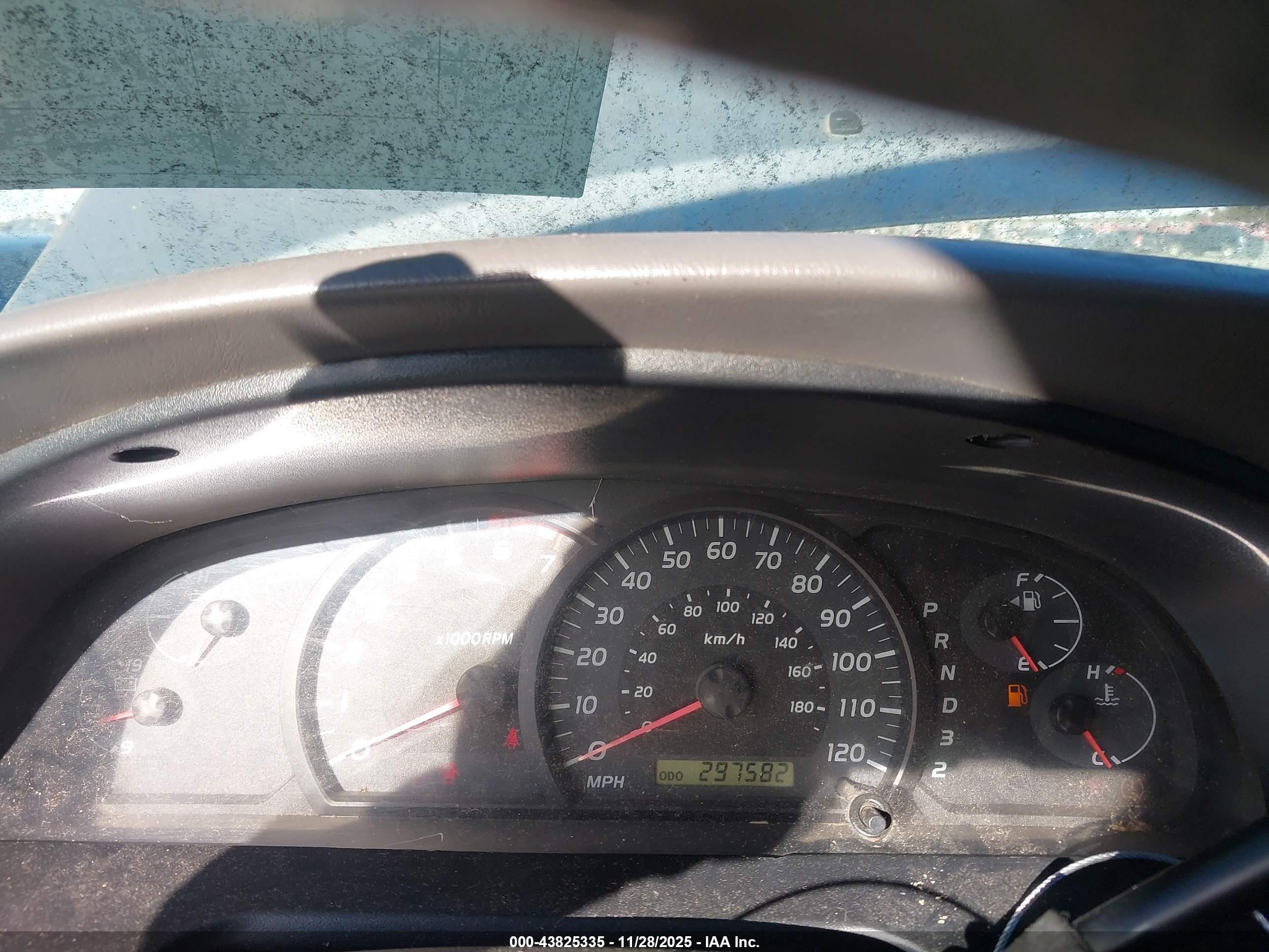TOYOTA TUNDRA image 7