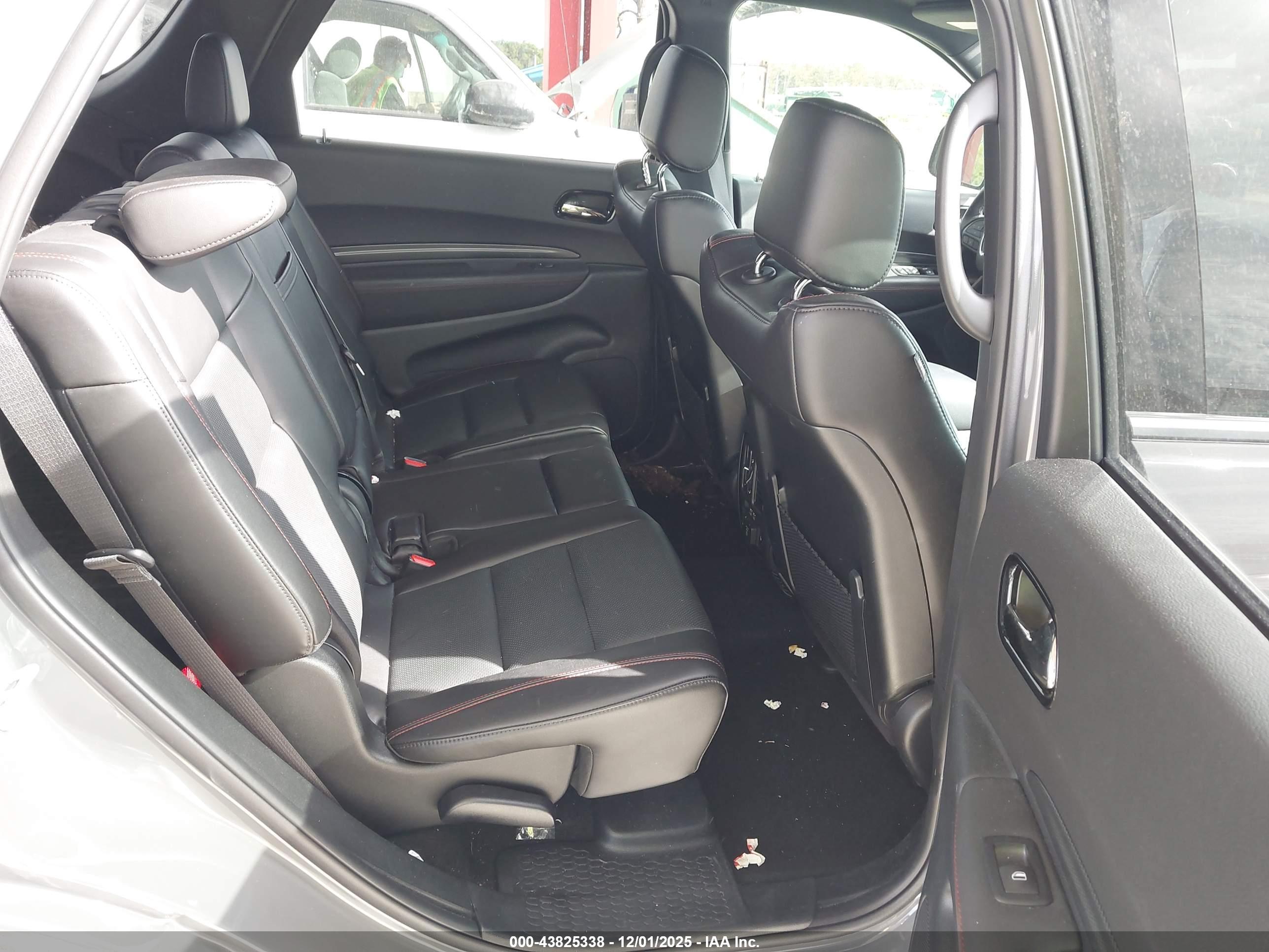 DODGE DURANGO image 8