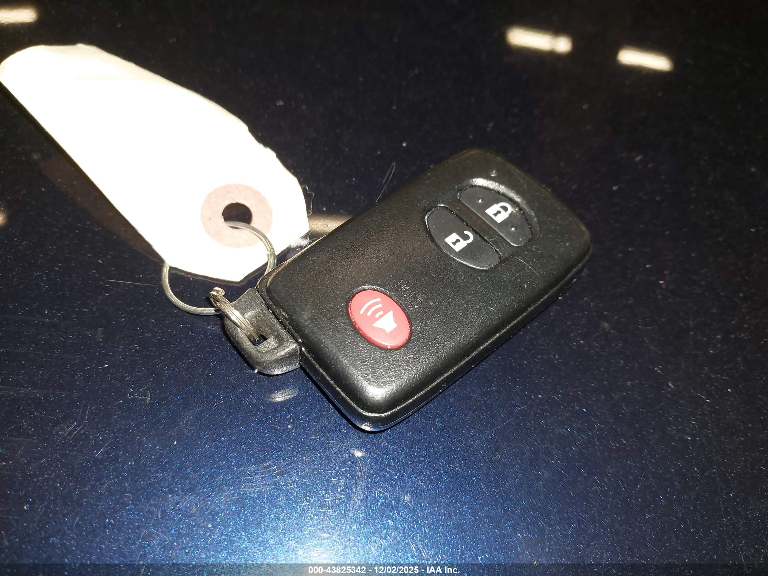 TOYOTA PRIUS image 11