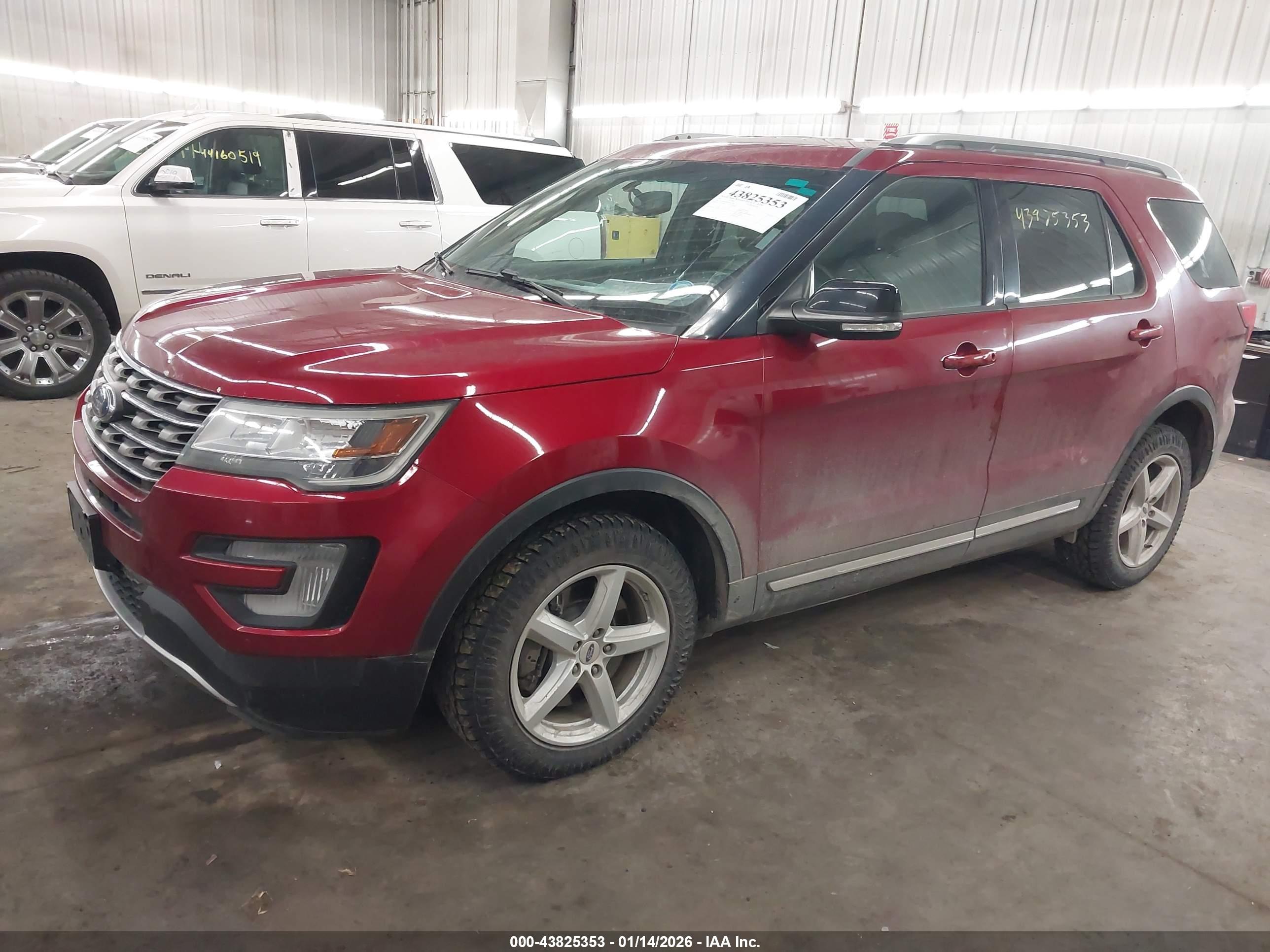 FORD EXPLORER image 2