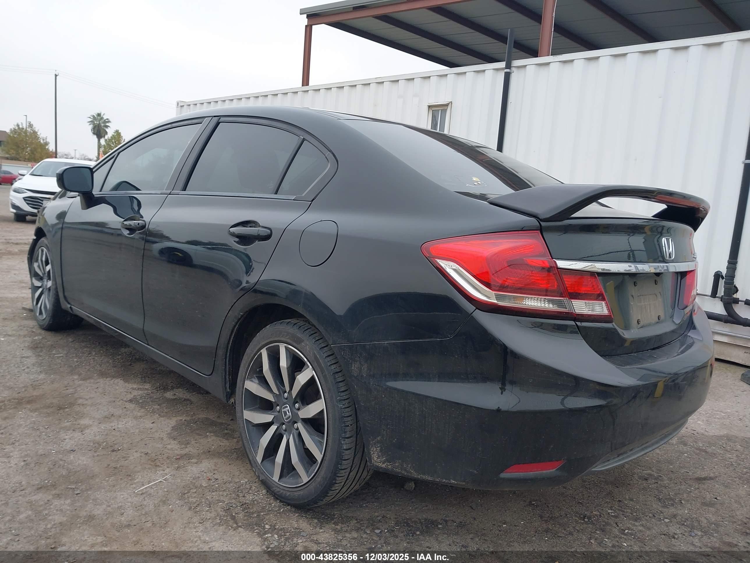 HONDA CIVIC image 3
