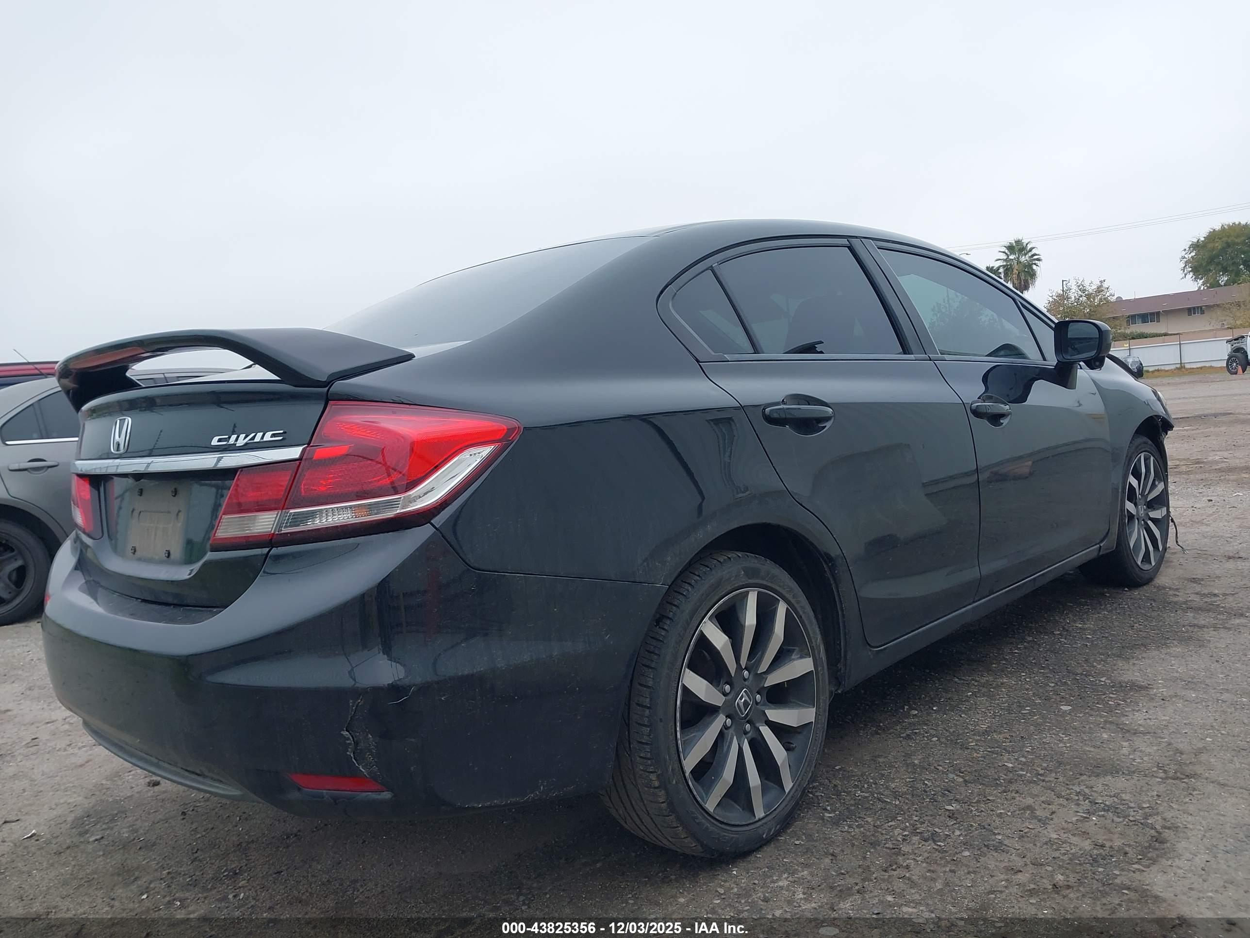 HONDA CIVIC image 4