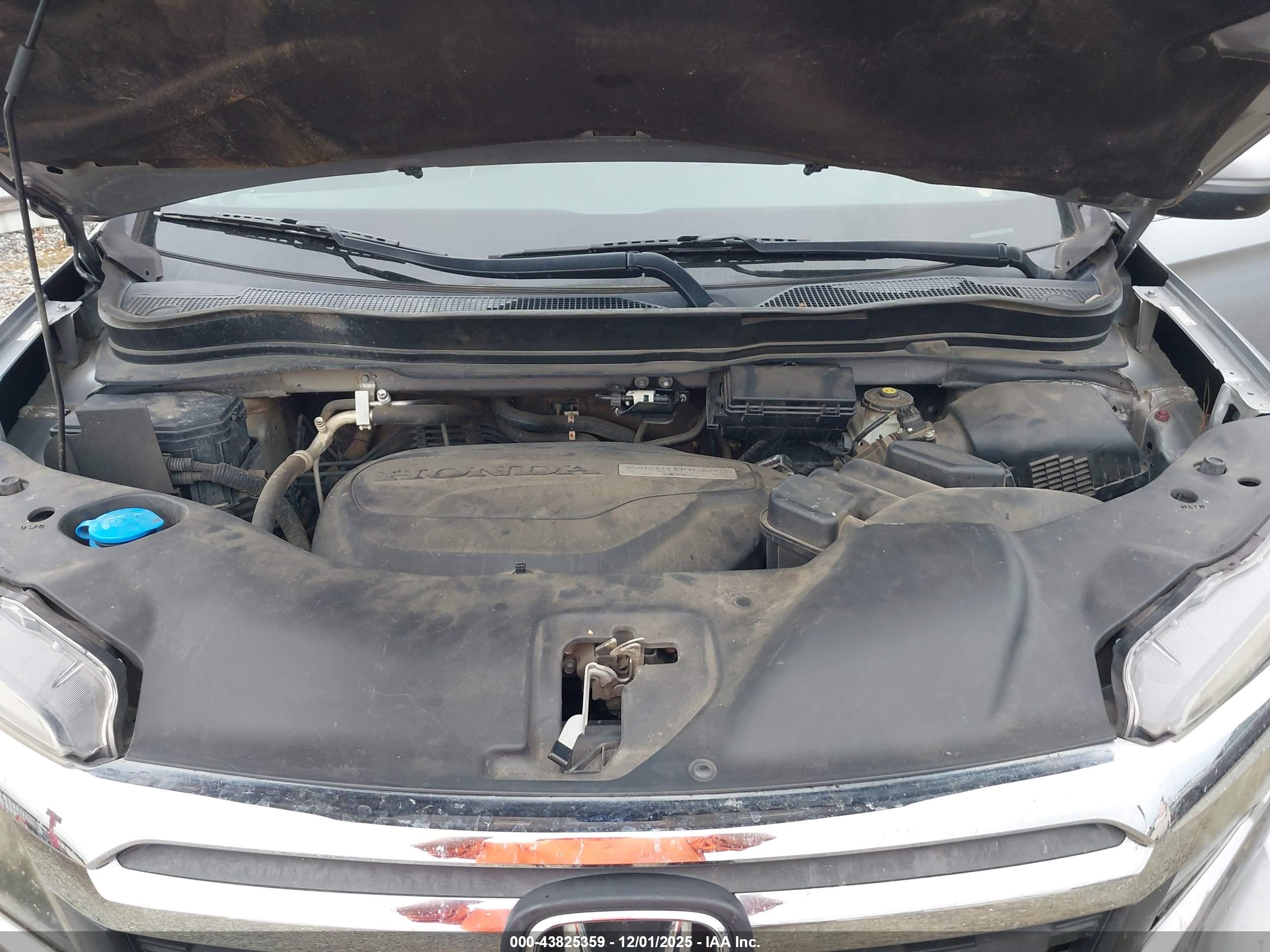 HONDA RIDGELINE image 10